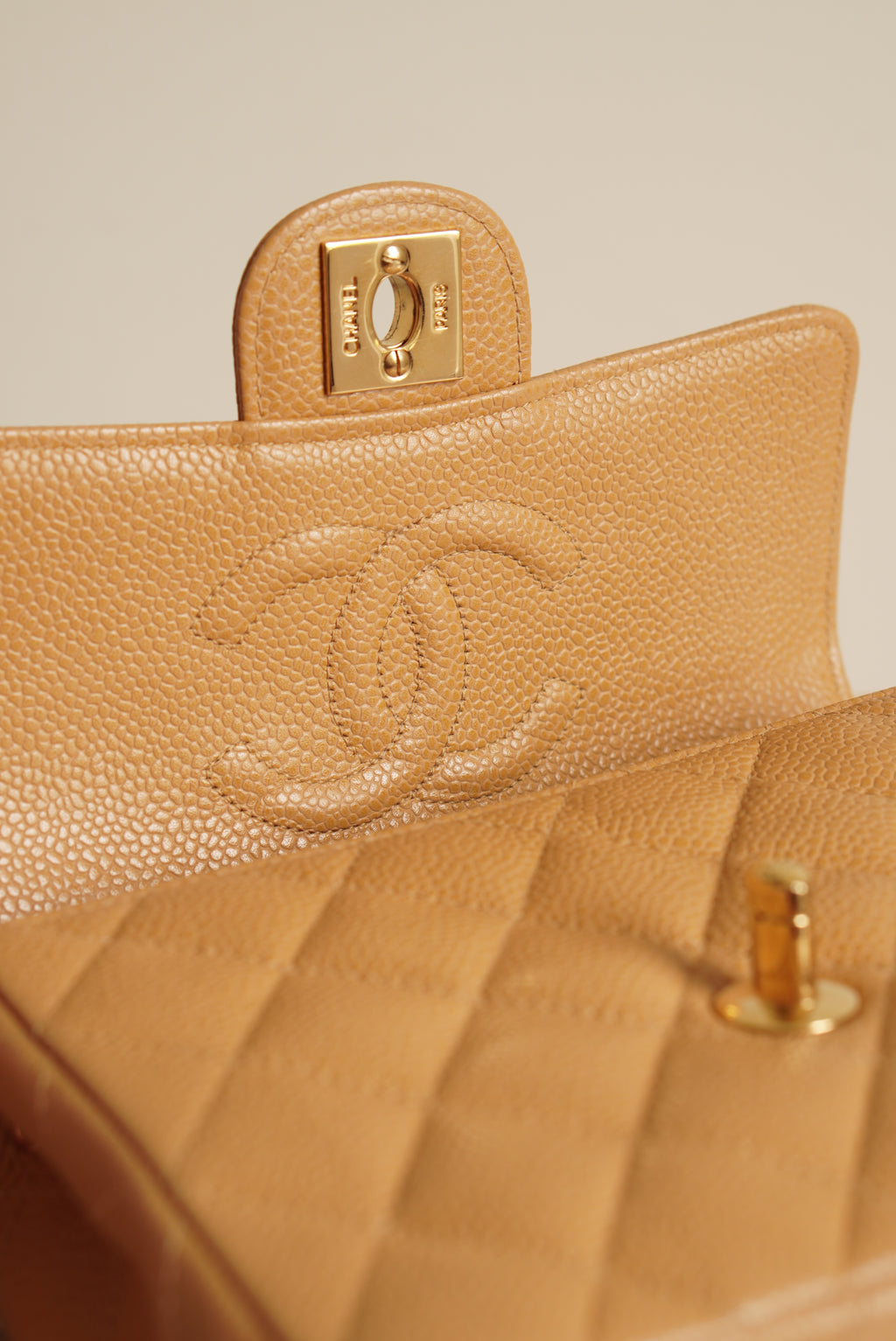 CHANEL CLASSIC MINI SQUARE | BEIGE