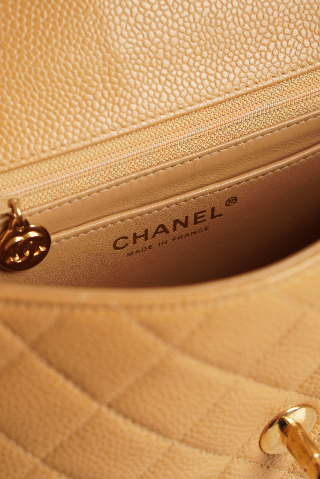 CHANEL CLASSIC MINI SQUARE | BEIGE