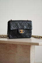 CHANEL CLASSIC MINI SQUARE | BLACK