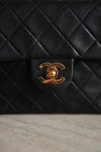 CHANEL CLASSIC MINI SQUARE | BLACK