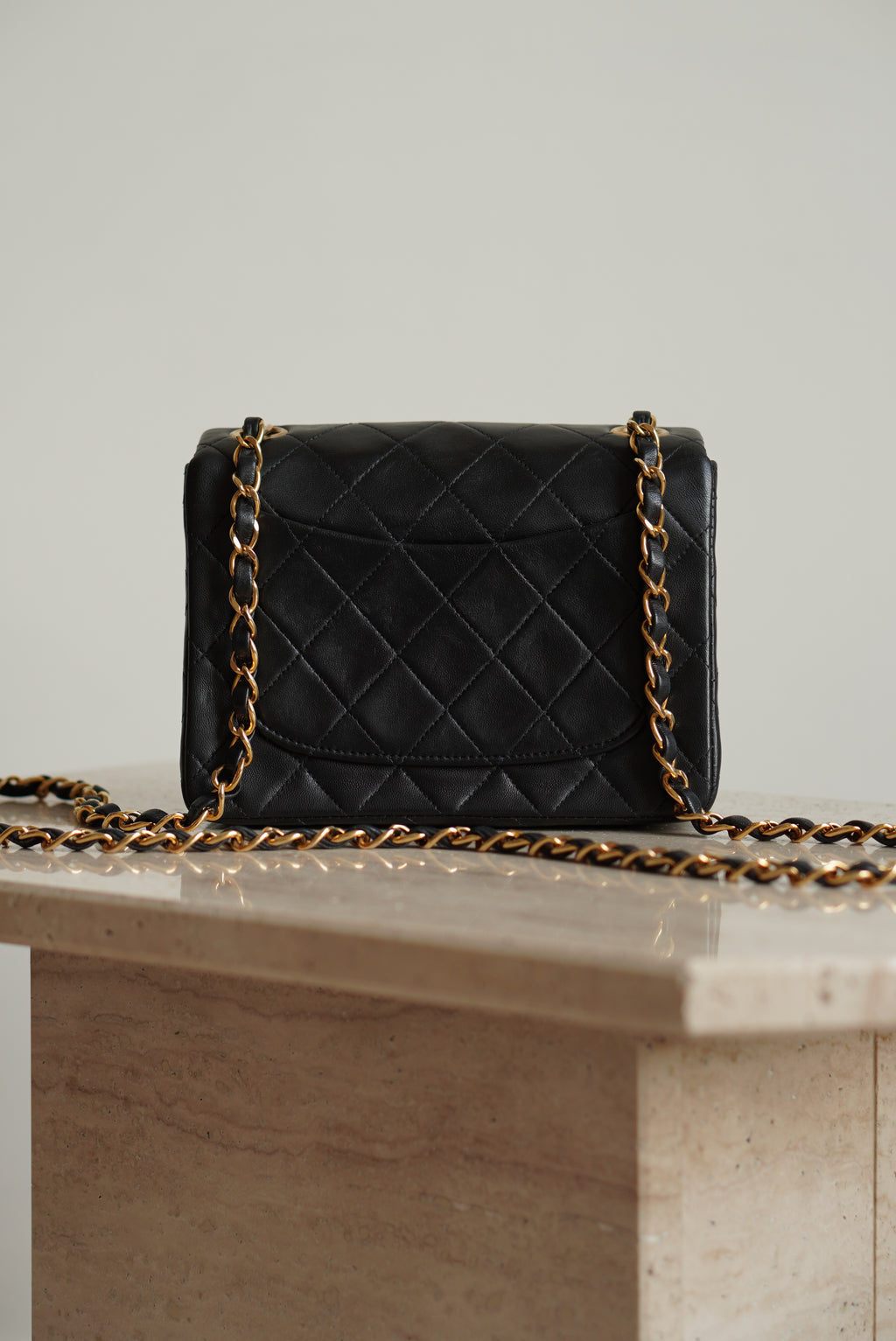 CHANEL CLASSIC MINI SQUARE | BLACK