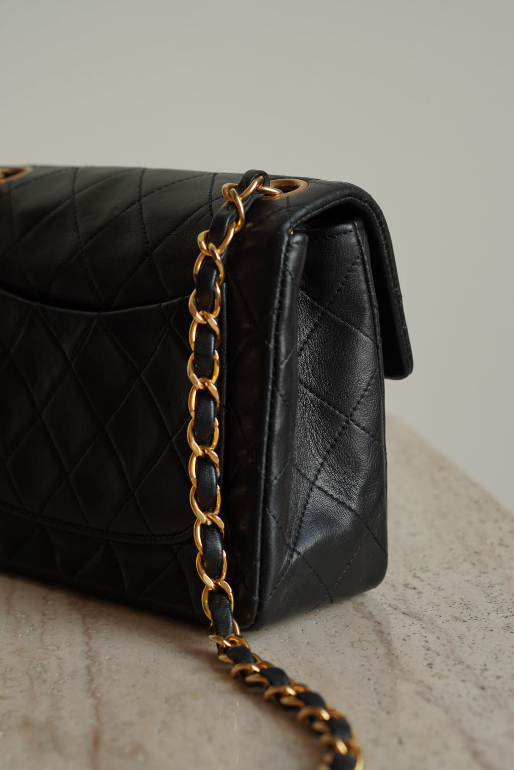 CHANEL CLASSIC MINI SQUARE | BLACK