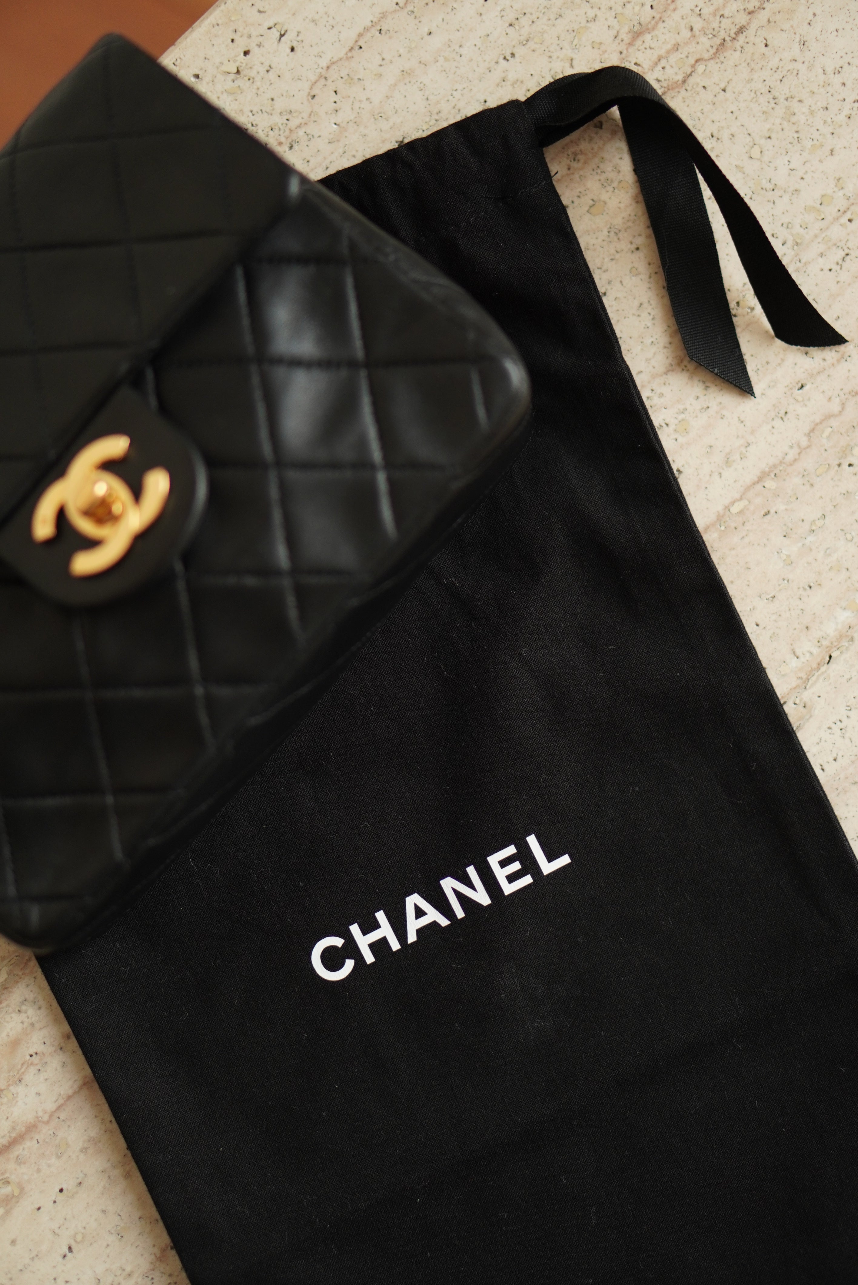 CHANEL CLASSIC MINI SQUARE | BLACK