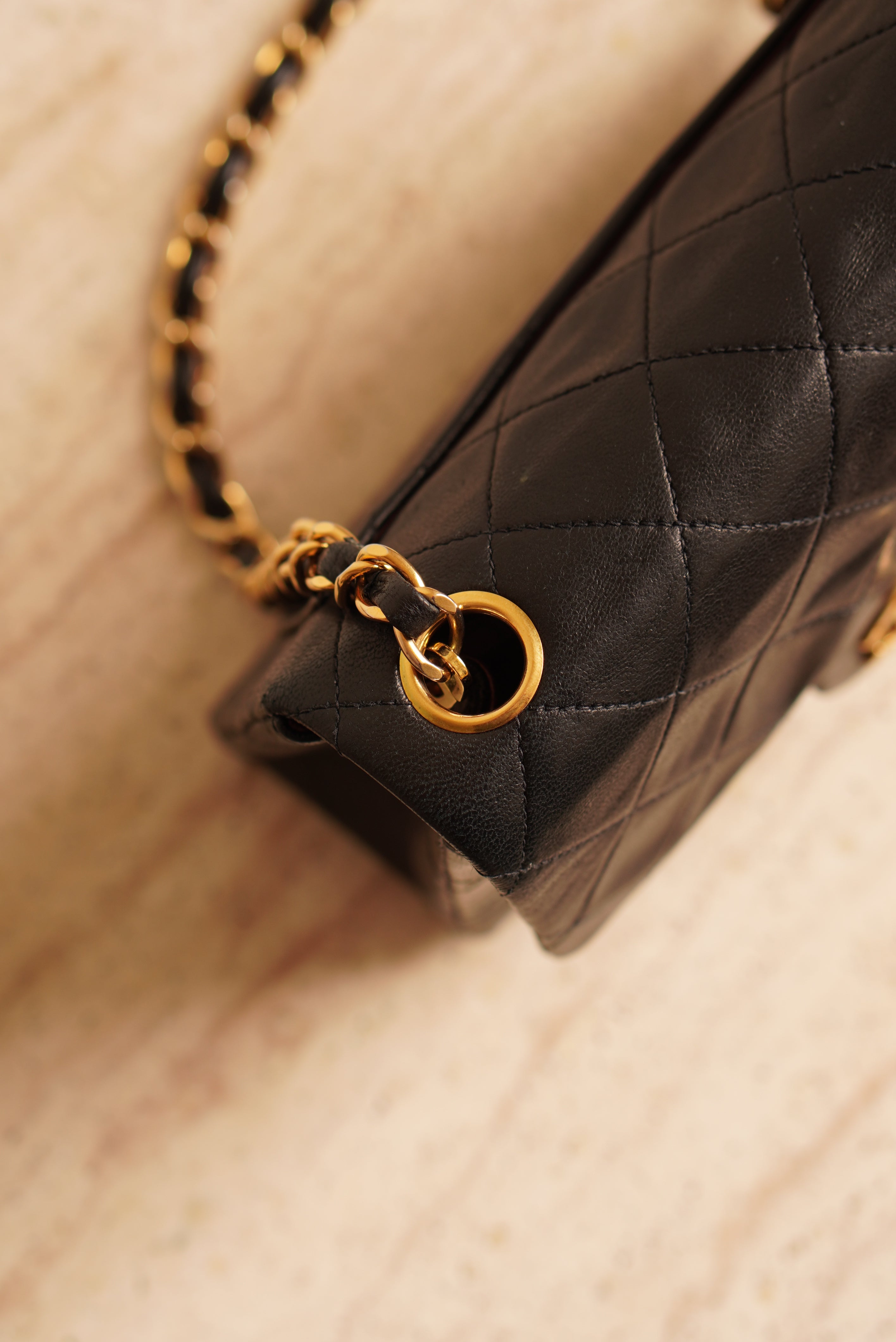 CHANEL CLASSIC MINI SQUARE | BLACK