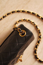 CHANEL CLASSIC MINI SQUARE | BLACK