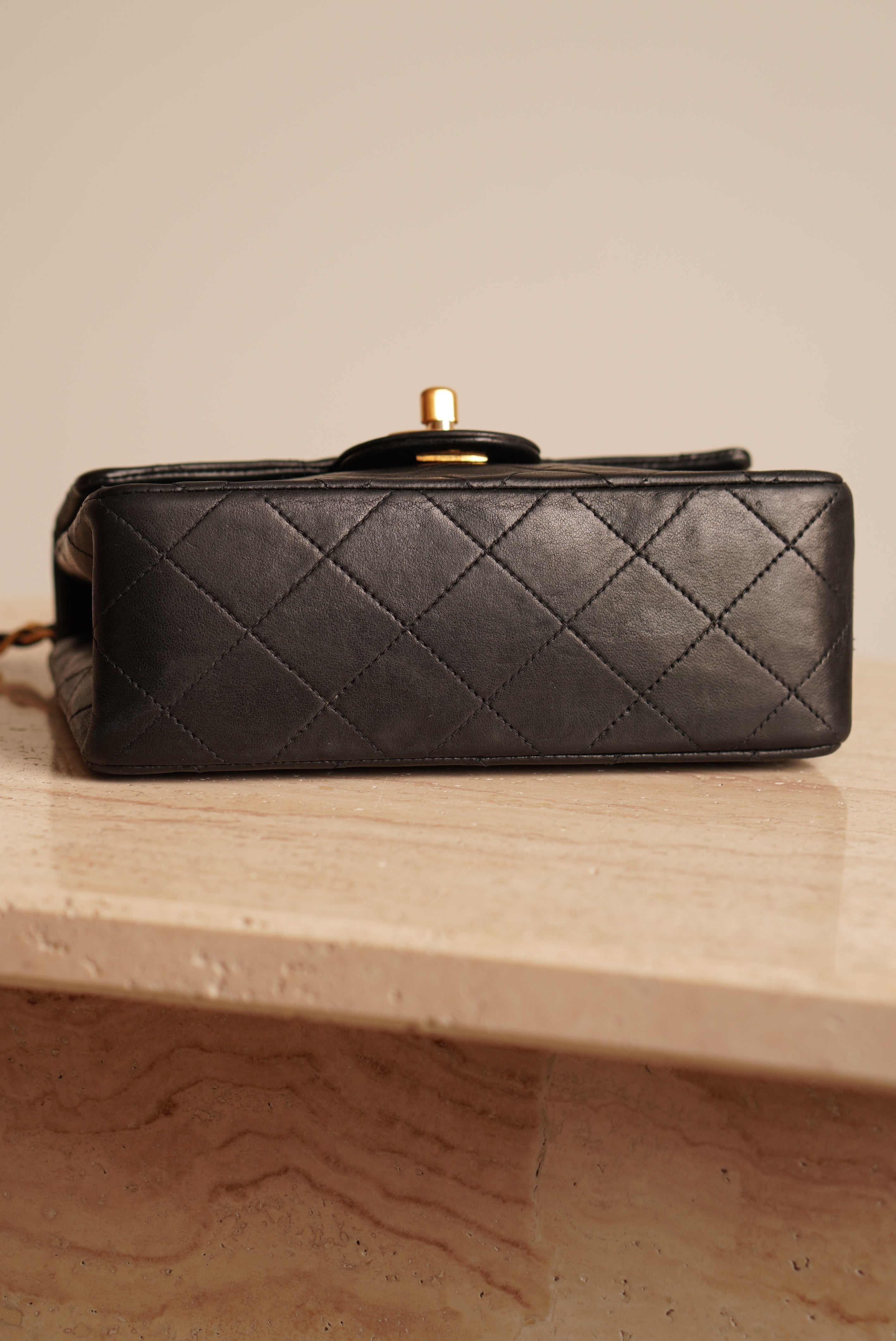 CHANEL CLASSIC MINI SQUARE | BLACK