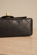 CHANEL CLASSIC MINI SQUARE | BLACK