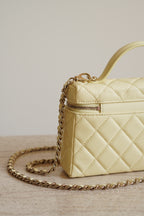 CHANEL CLASSIC 26S VANITY WITH CHAIN | LIGHT YELLOW