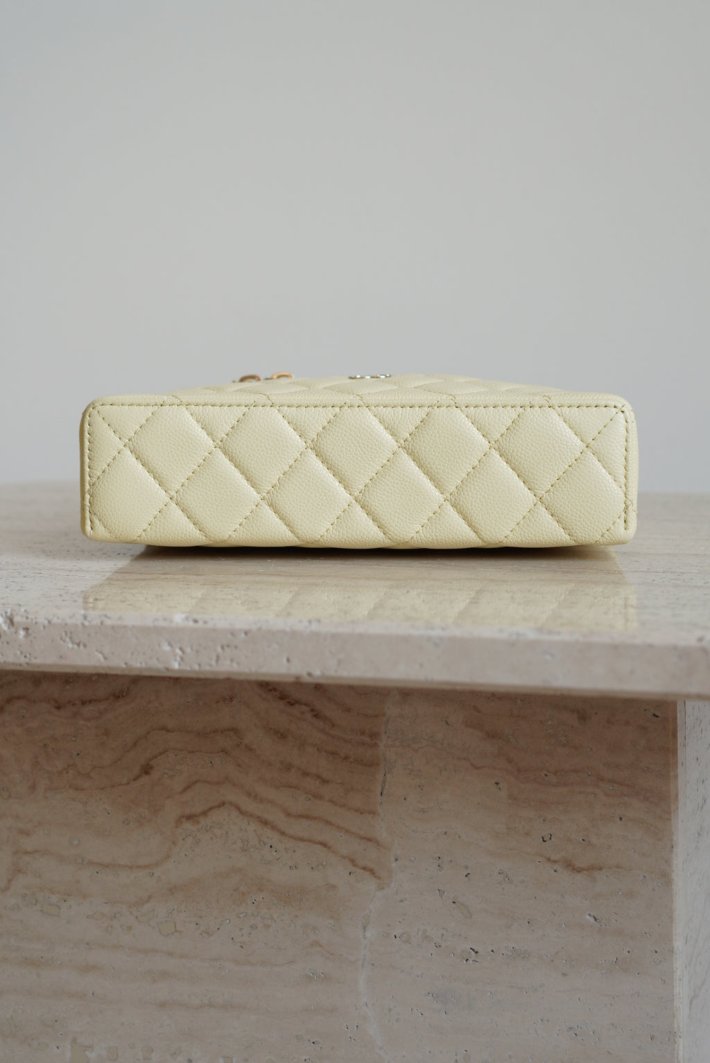 CHANEL CLASSIC 26S VANITY WITH CHAIN | LIGHT YELLOW