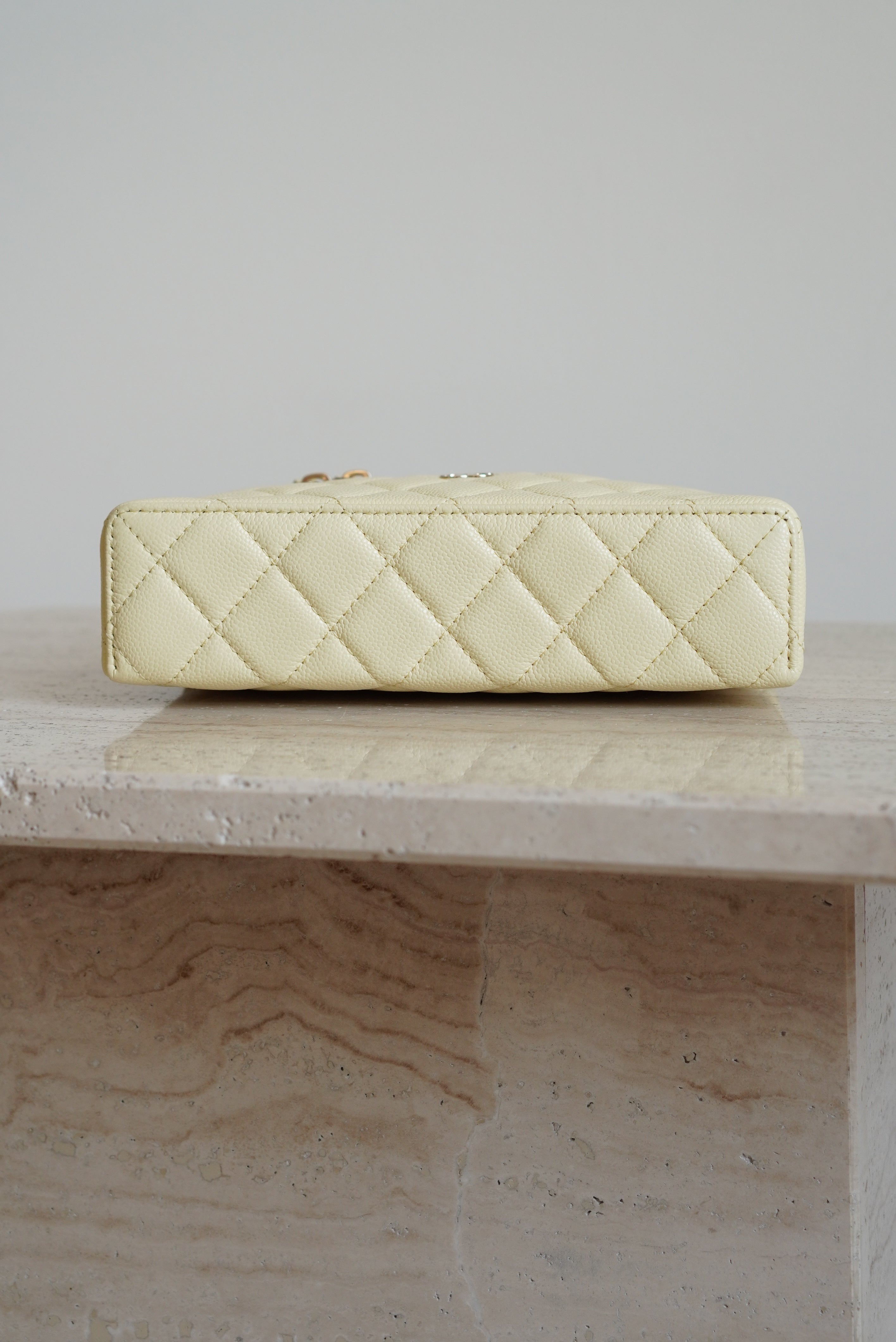 CHANEL CLASSIC 26S VANITY WITH CHAIN | LIGHT YELLOW