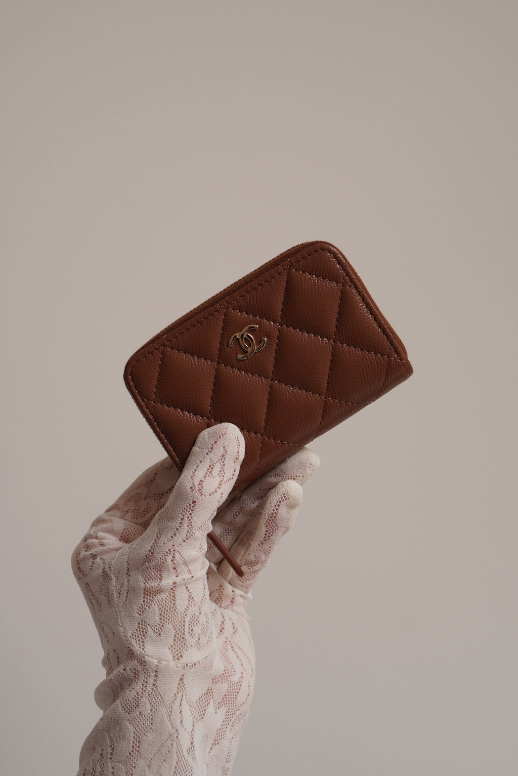 CHANEL CLASSIC ZIPPED COIN PURSE | BROWN