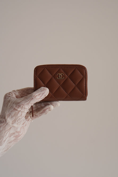 CHANEL CLASSIC ZIPPED COIN PURSE | BROWN