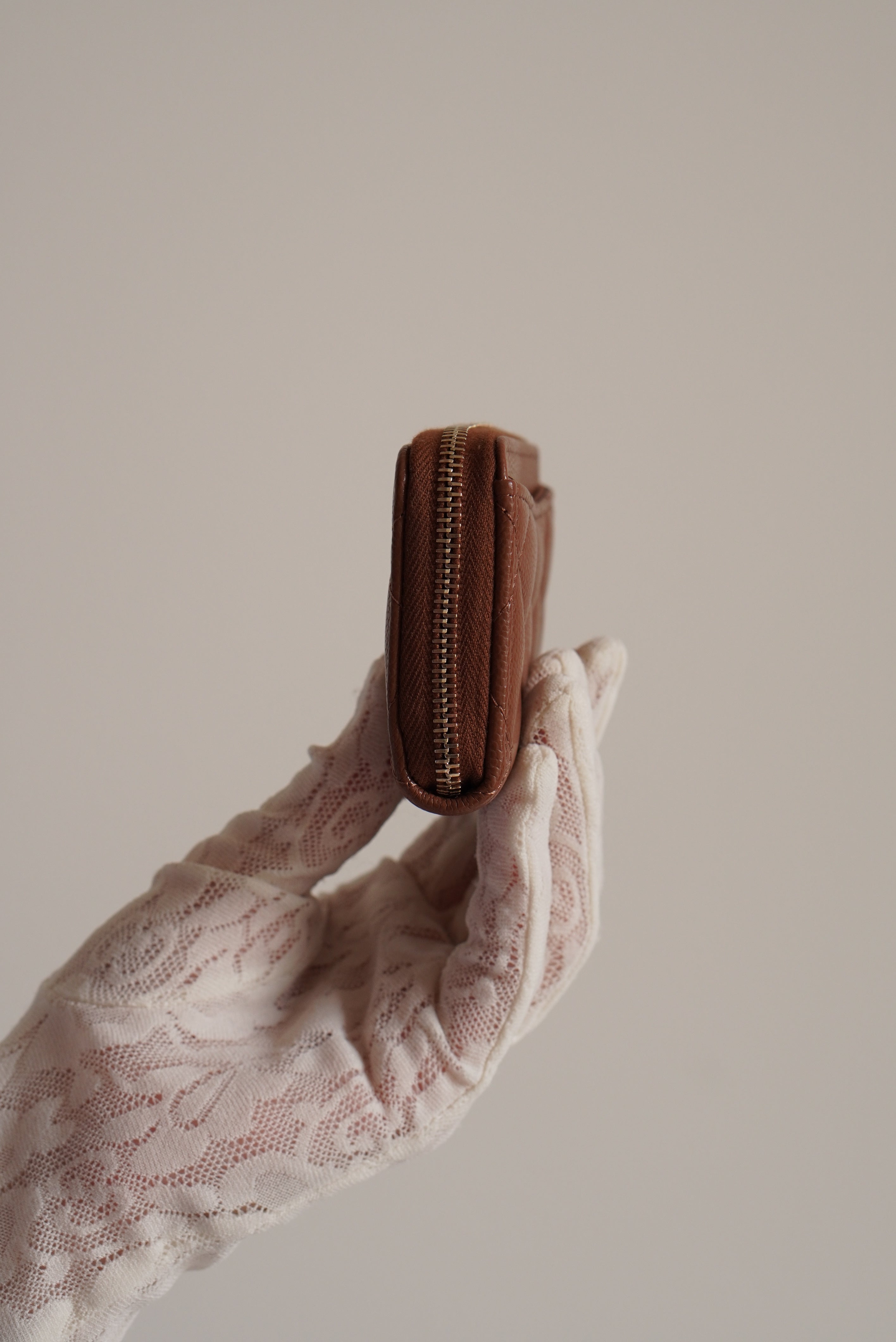 CHANEL CLASSIC ZIPPED COIN PURSE | BROWN