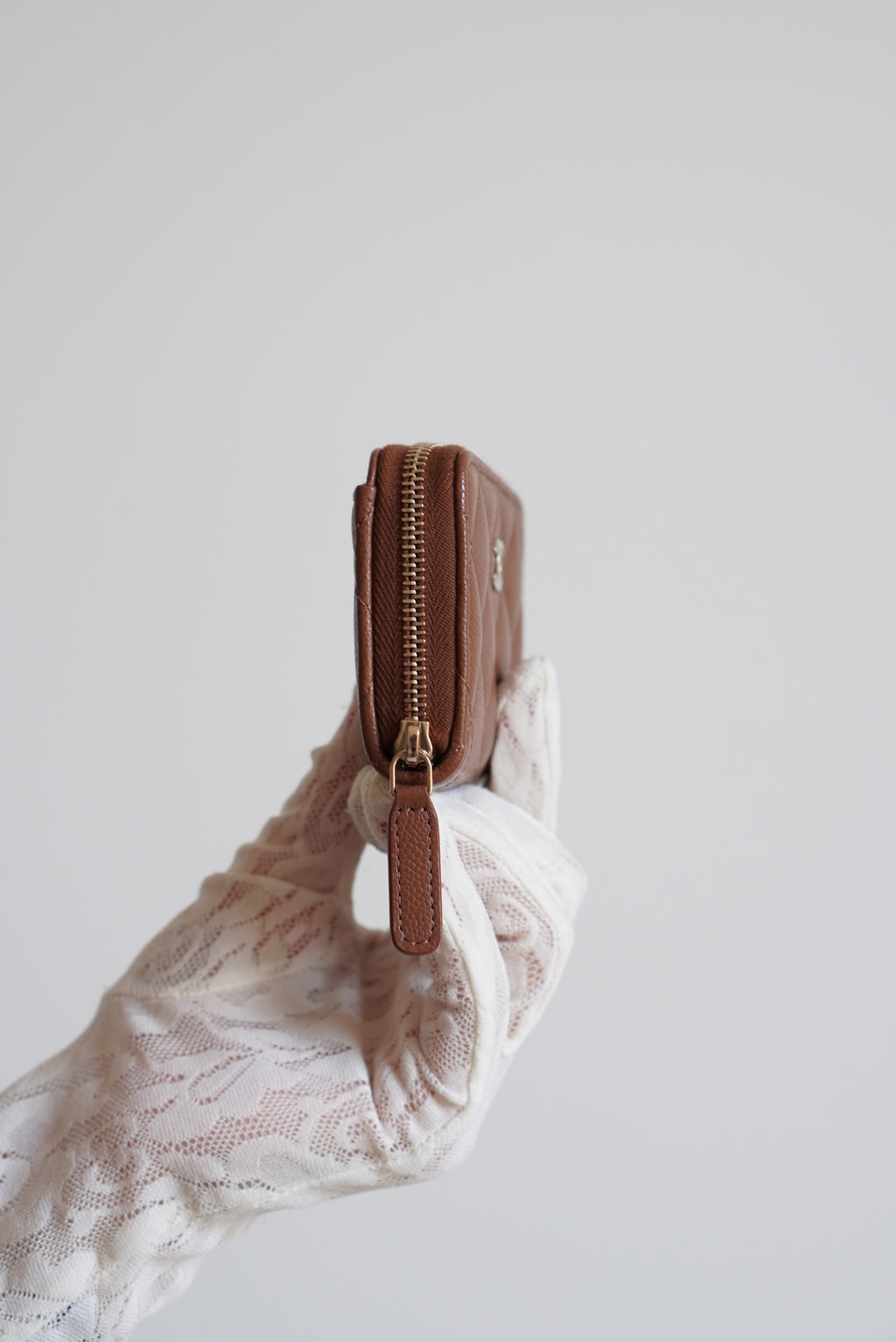 CHANEL CLASSIC ZIPPED COIN PURSE | BROWN