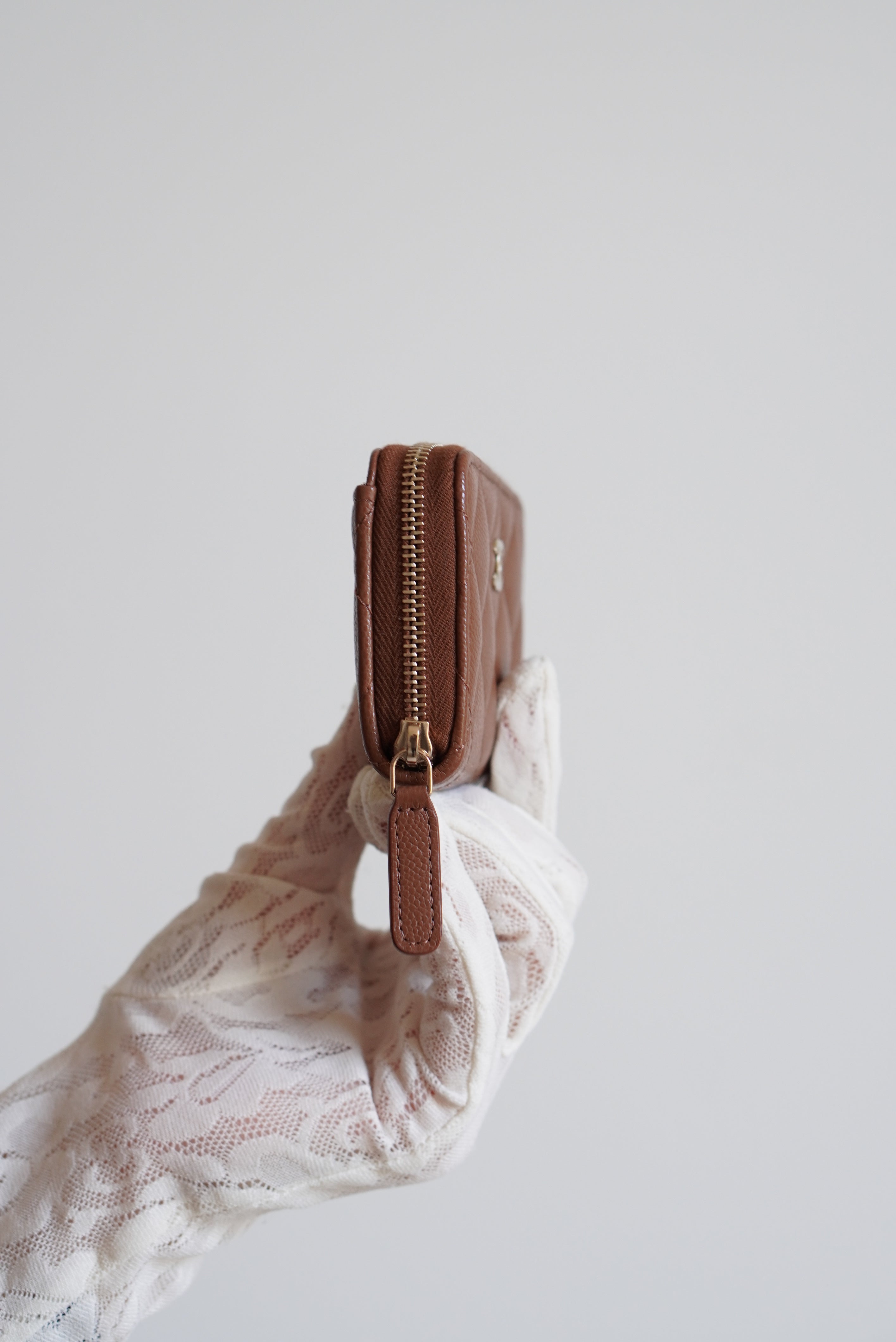 CHANEL CLASSIC ZIPPED COIN PURSE | BROWN