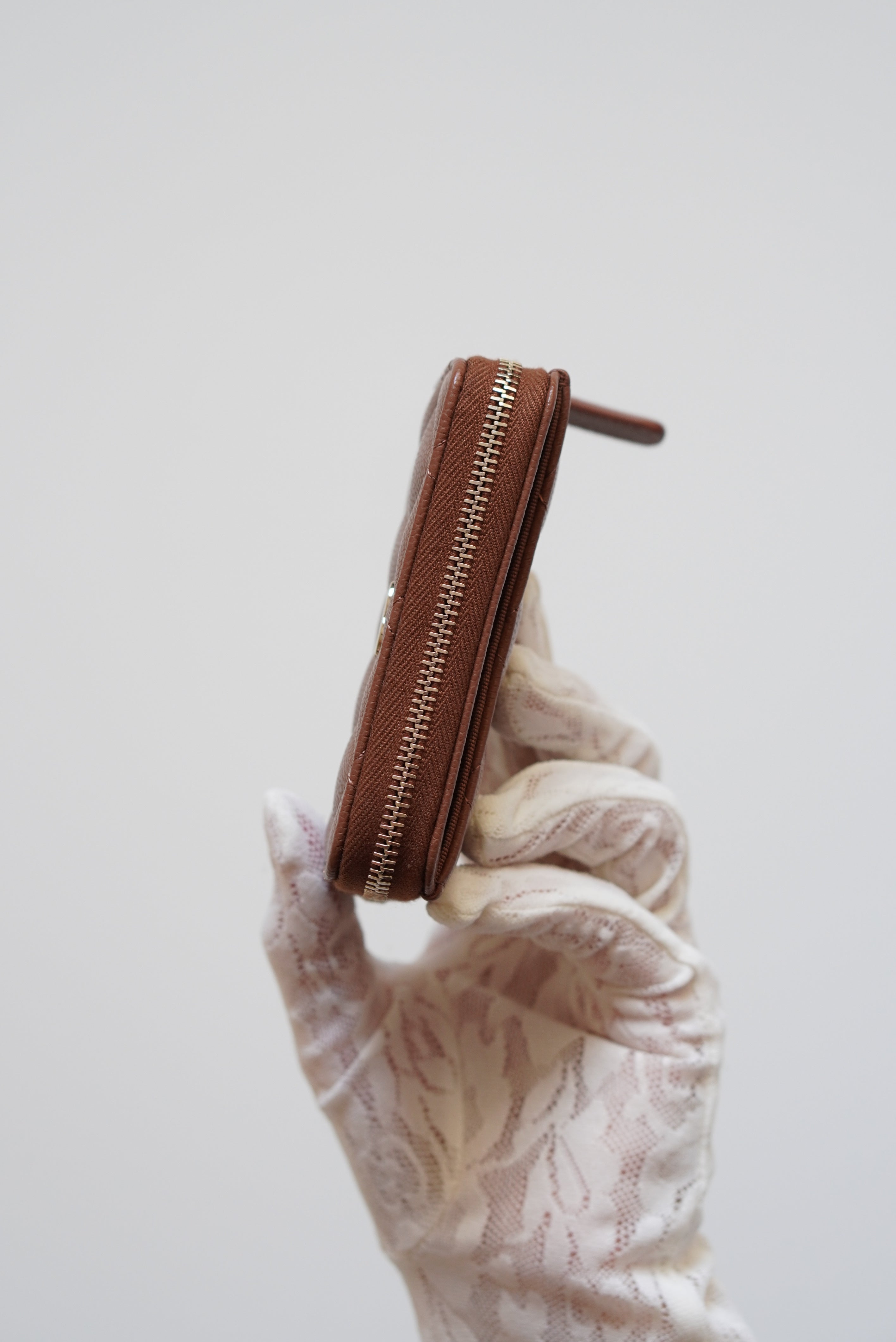 CHANEL CLASSIC ZIPPED COIN PURSE | BROWN