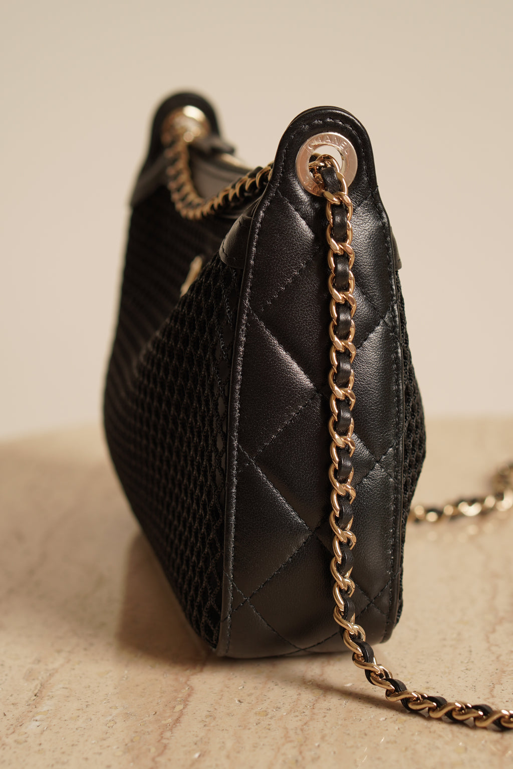 CHANEL 25S MESH CLUTCH WITH CHAIN | BLACK