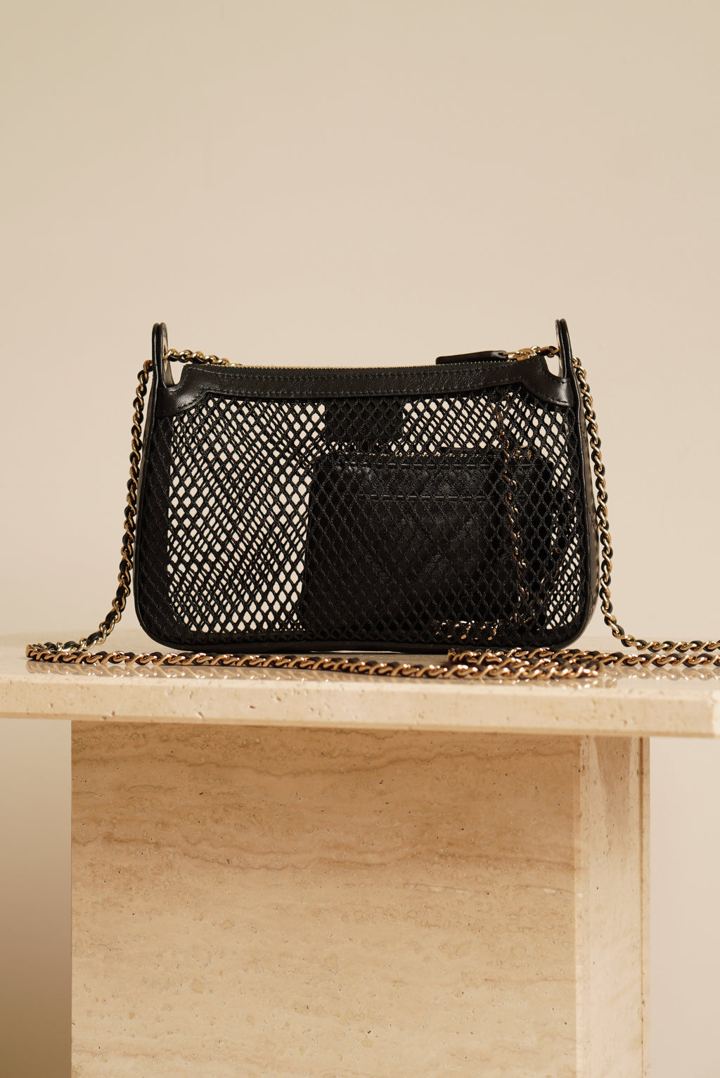 CHANEL 25S MESH CLUTCH WITH CHAIN | BLACK