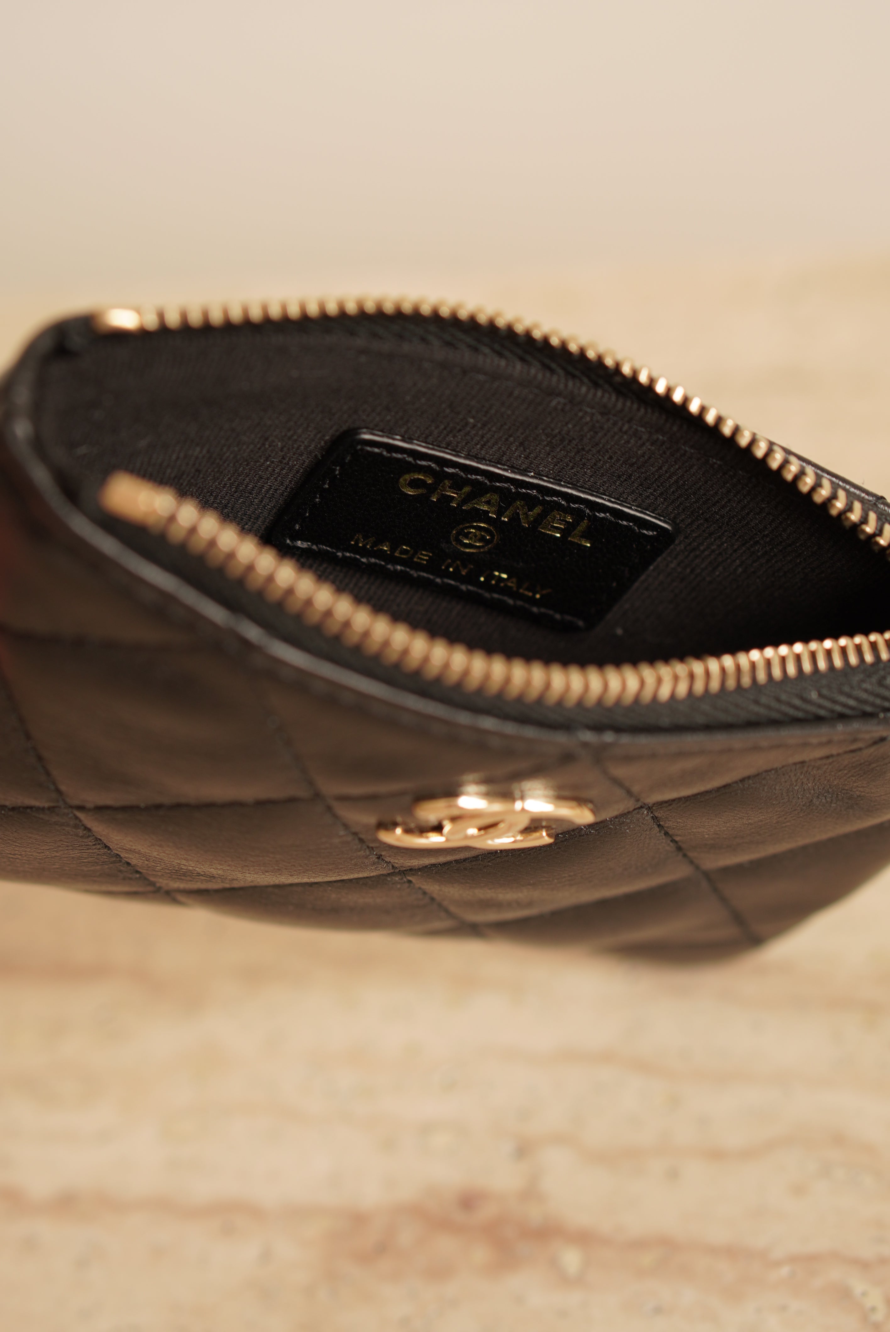 CHANEL 25S MESH CLUTCH WITH CHAIN | BLACK