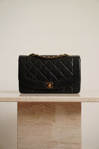 CHANEL DIANA MEDIUM FLAP BAG
