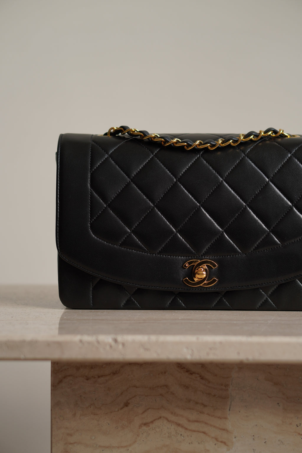 CHANEL DIANA MEDIUM FLAP BAG