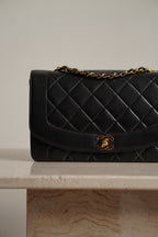 CHANEL DIANA MEDIUM FLAP BAG