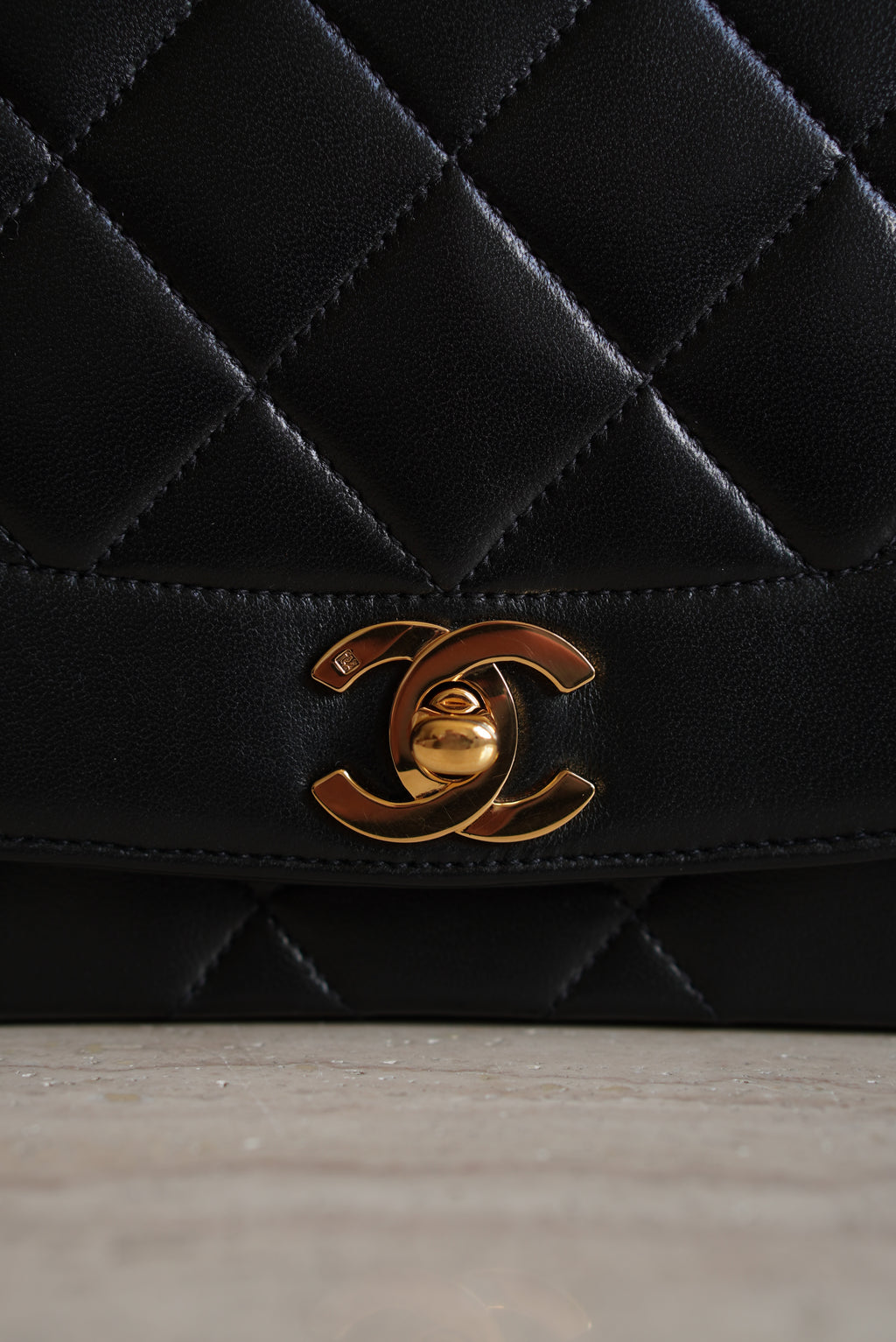 CHANEL DIANA MEDIUM FLAP BAG