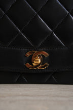 CHANEL DIANA MEDIUM FLAP BAG