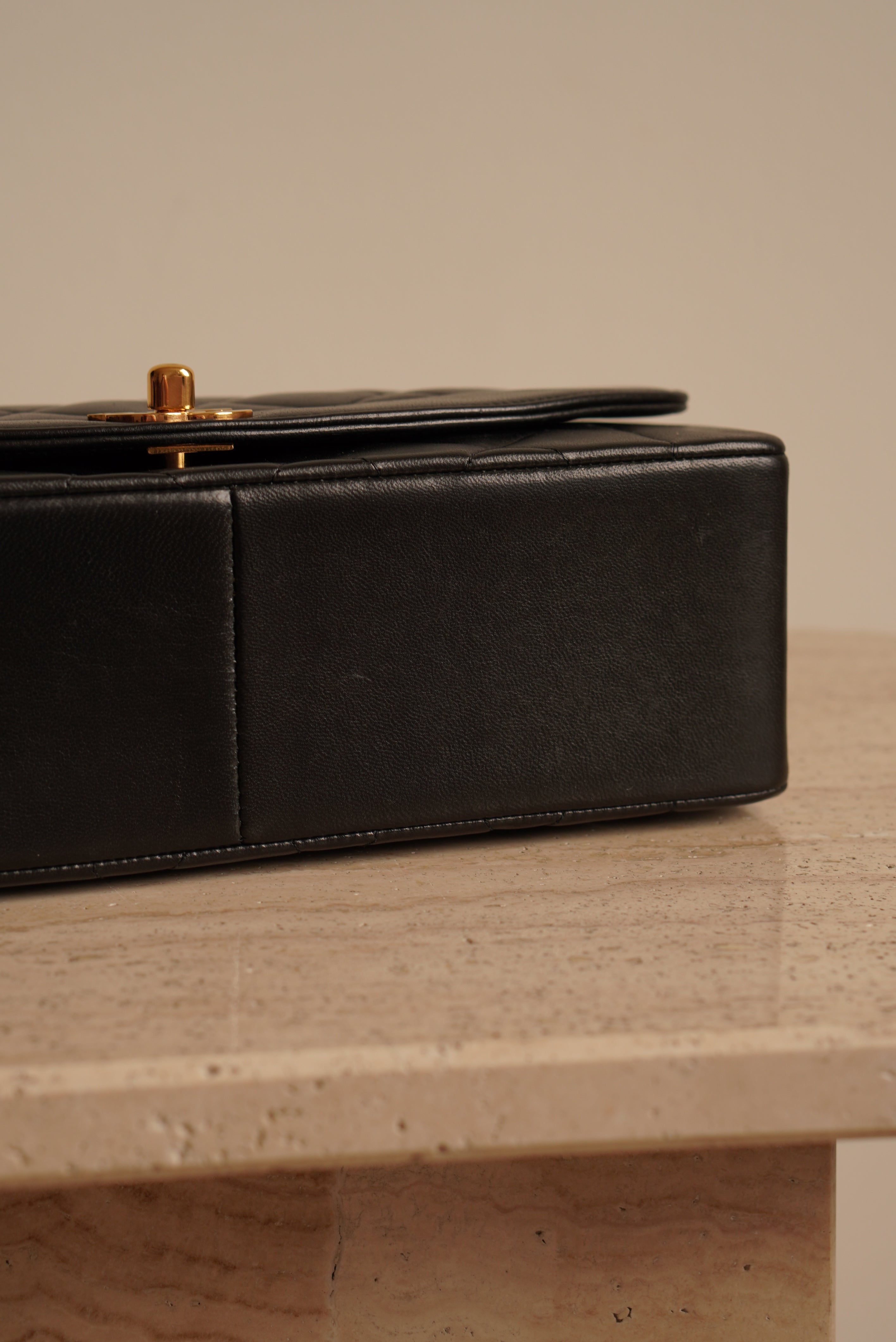 CHANEL DIANA MEDIUM FLAP BAG