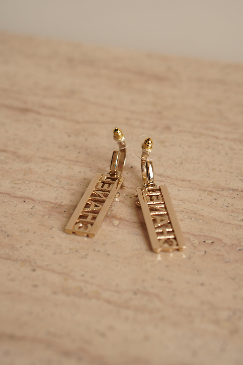 CHANEL EARRINGS B24 C