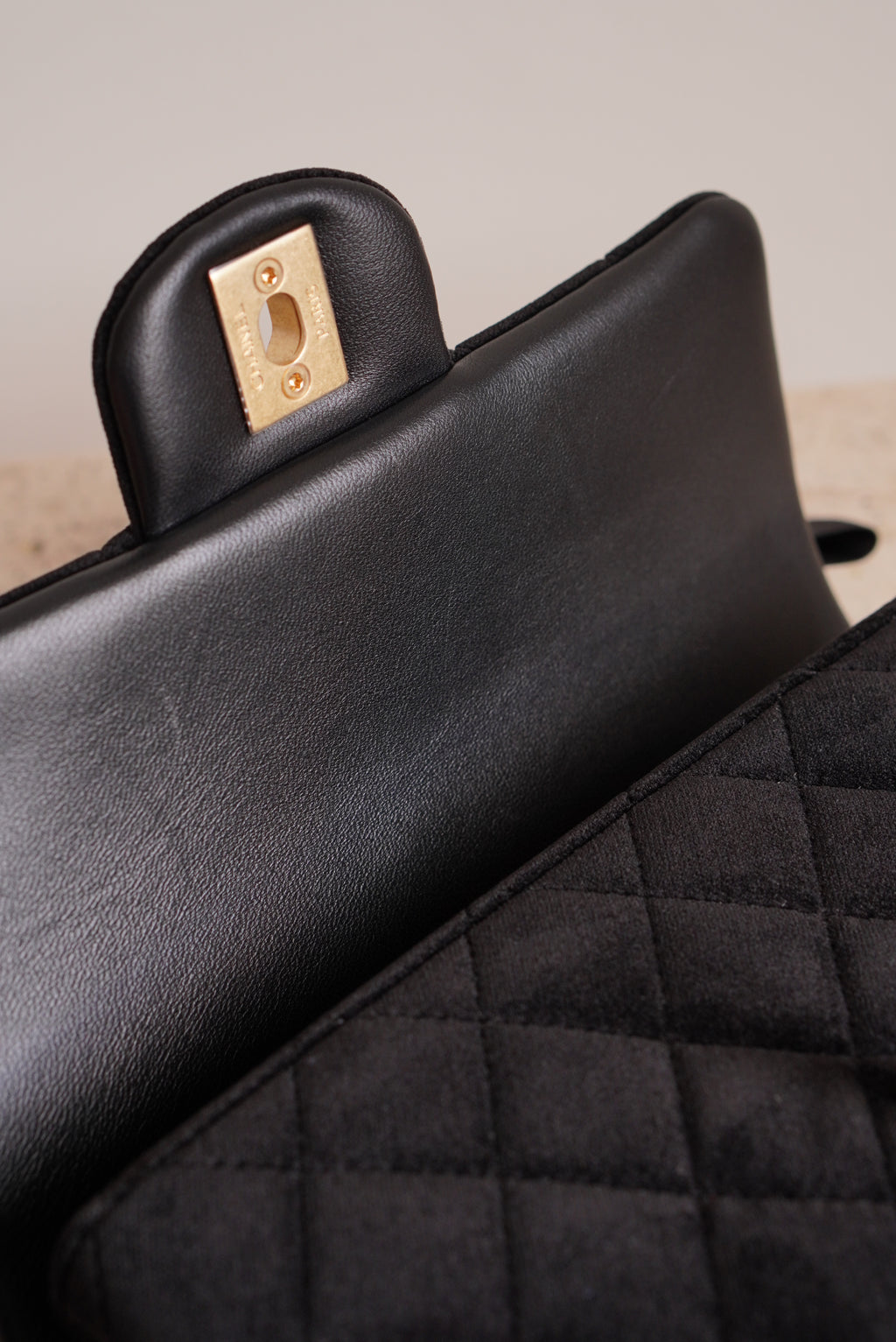 CHANEL 25K MINI RECTANGULAR TOP HANDLE | BLACK VELVET