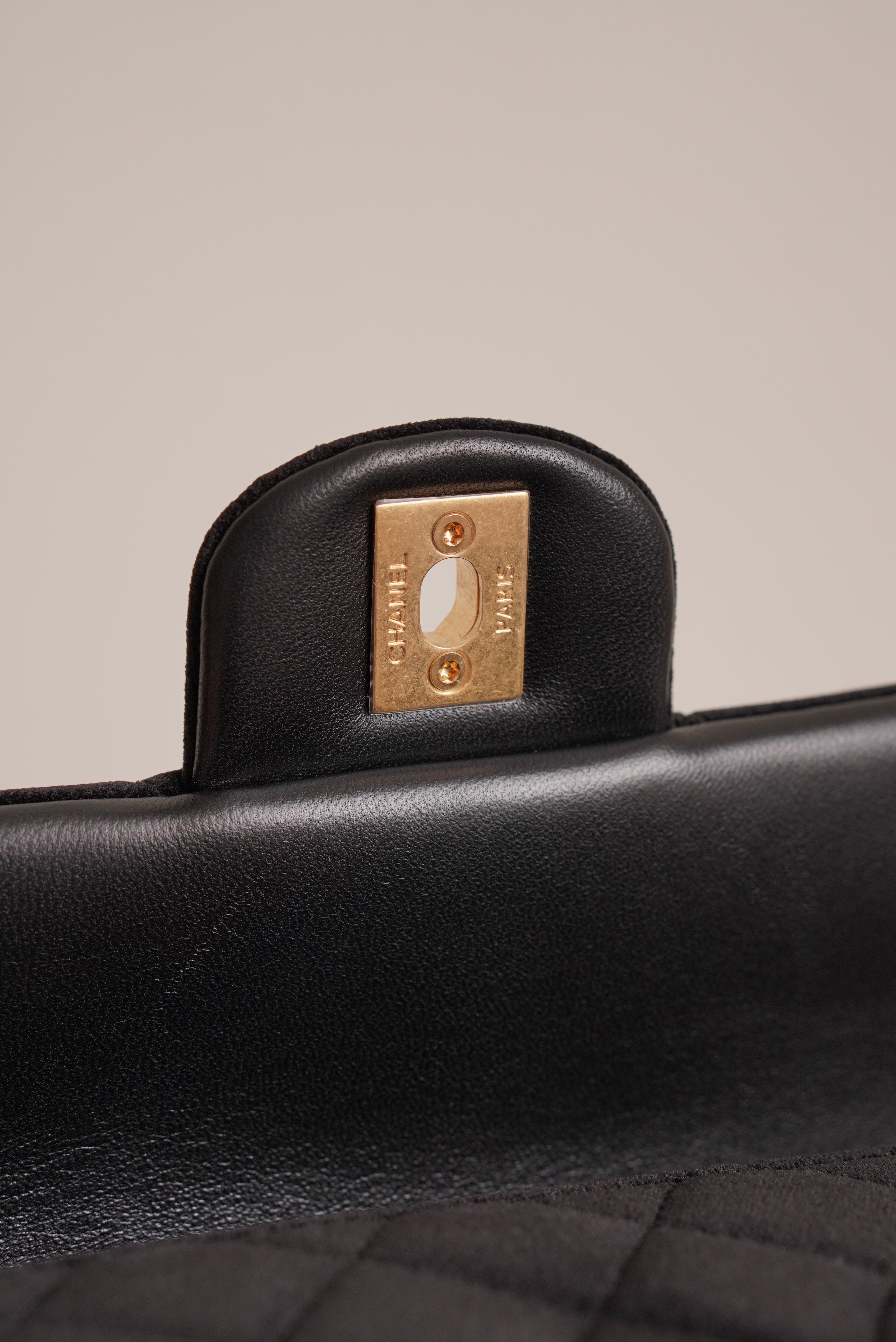 CHANEL 25K MINI RECTANGULAR TOP HANDLE | BLACK VELVET