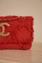CHANEL MEDIUM TWEED FLAP BAG | RED