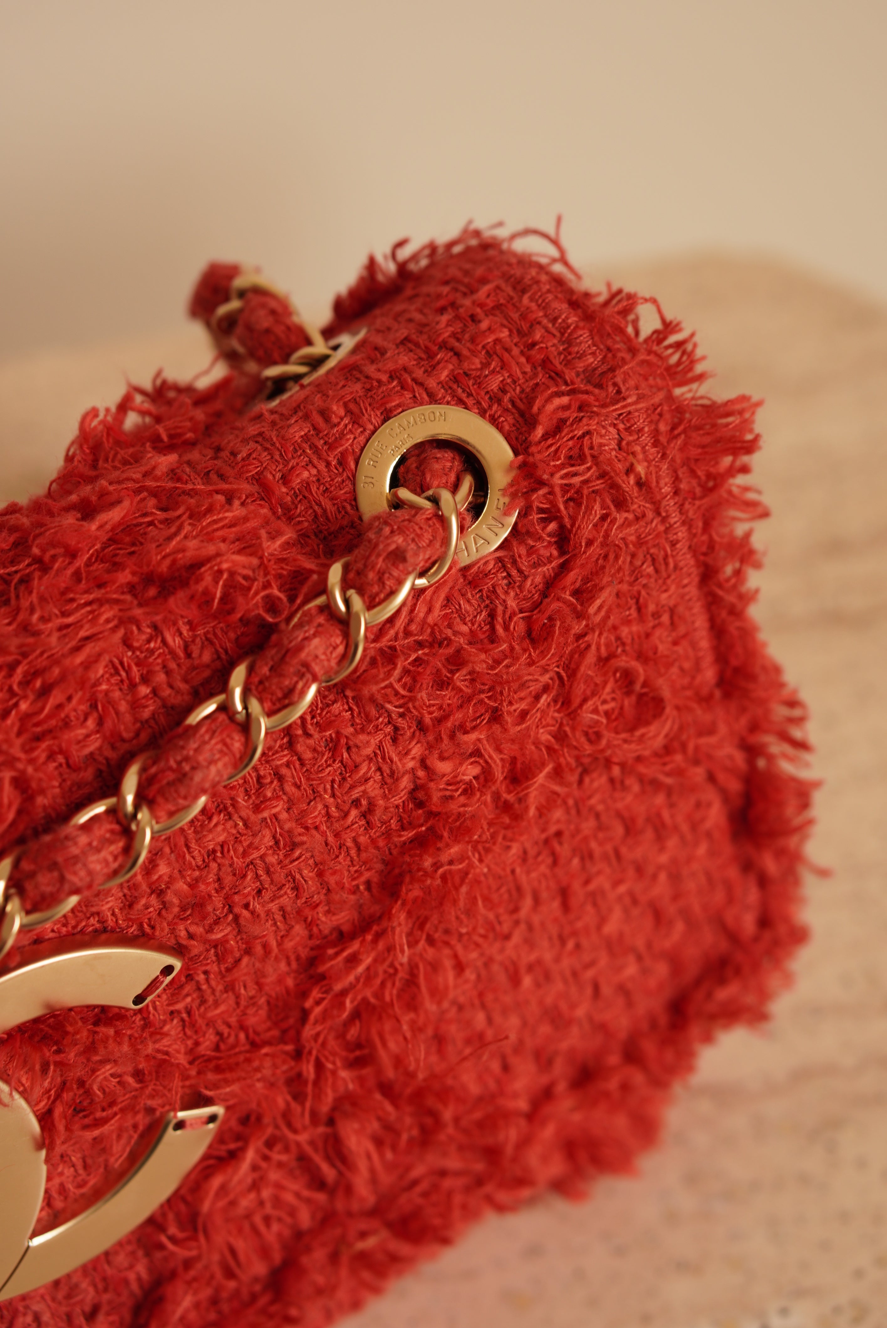 CHANEL MEDIUM TWEED FLAP BAG | RED