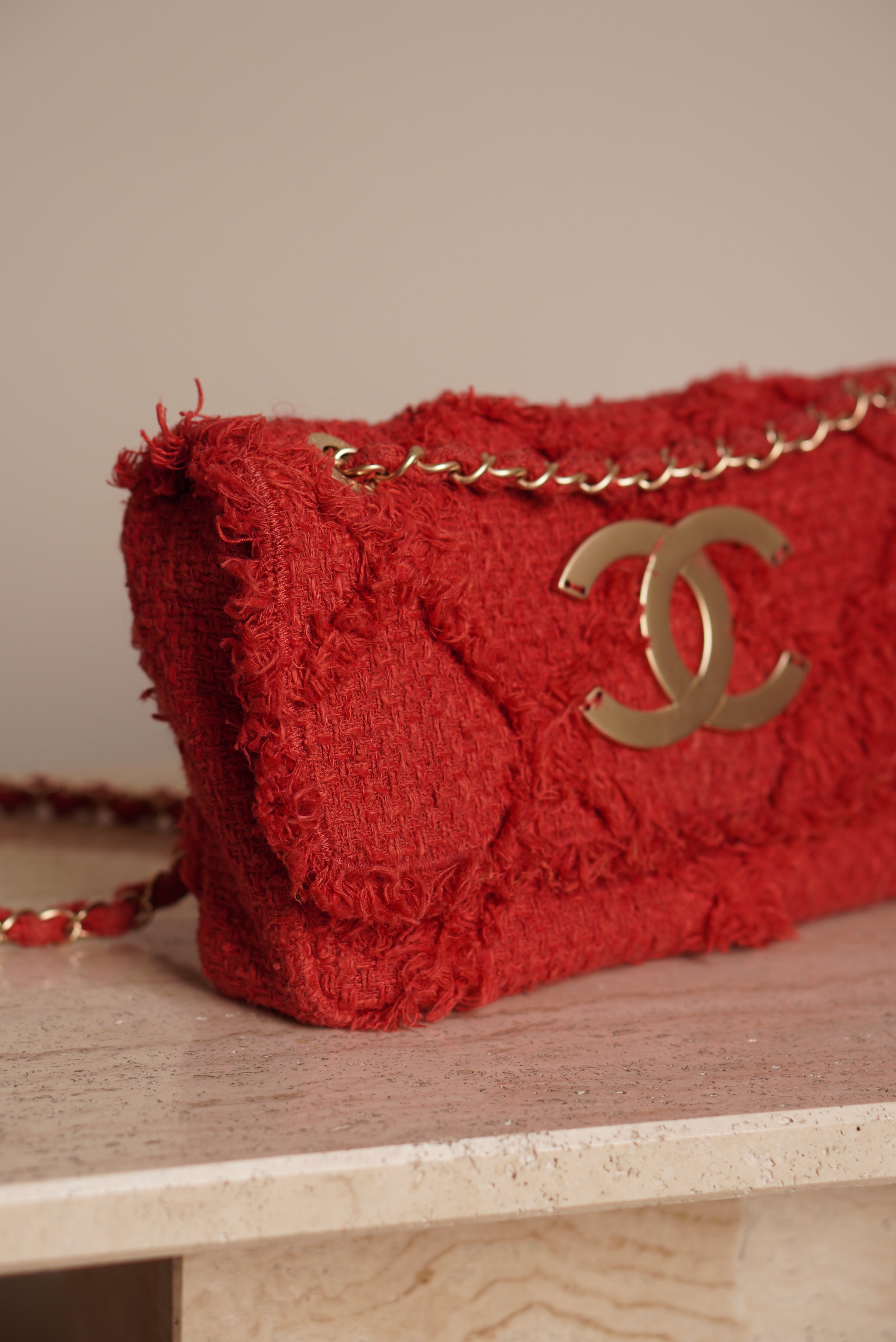 CHANEL MEDIUM TWEED FLAP BAG | RED