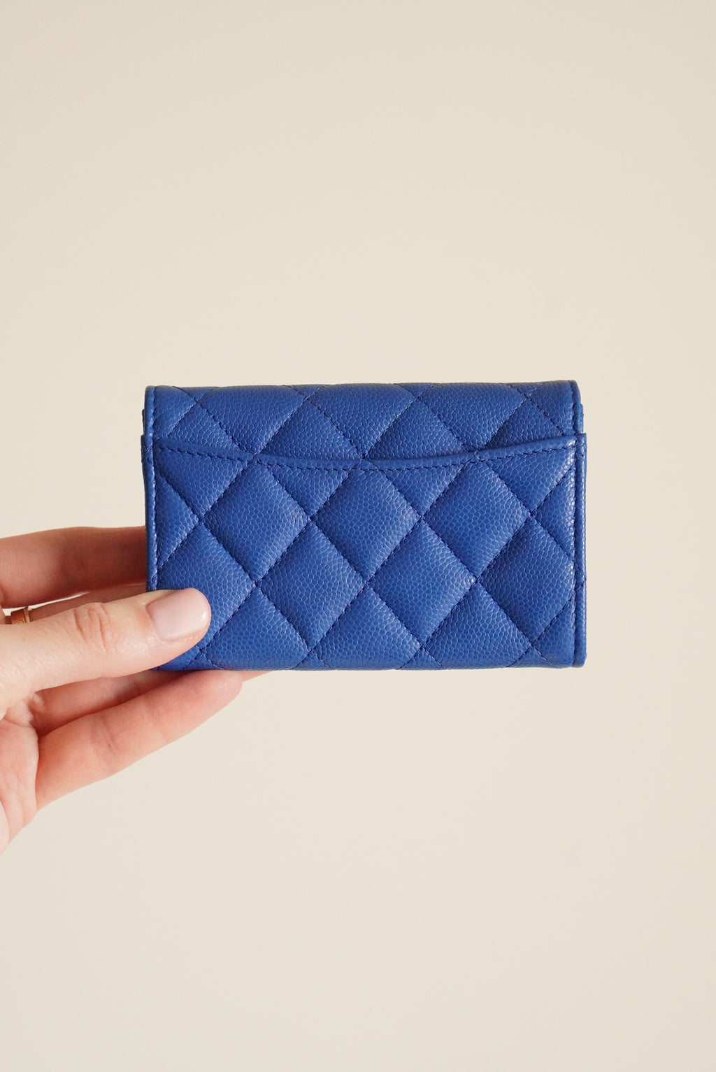 CHANEL 22B FLAP CARD HOLDER | BLUE