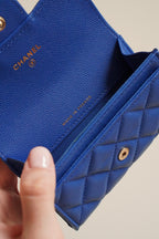 CHANEL 22B FLAP CARD HOLDER | BLUE