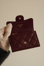 CHANEL FLAP CARD HOLDER | BURGUNDY