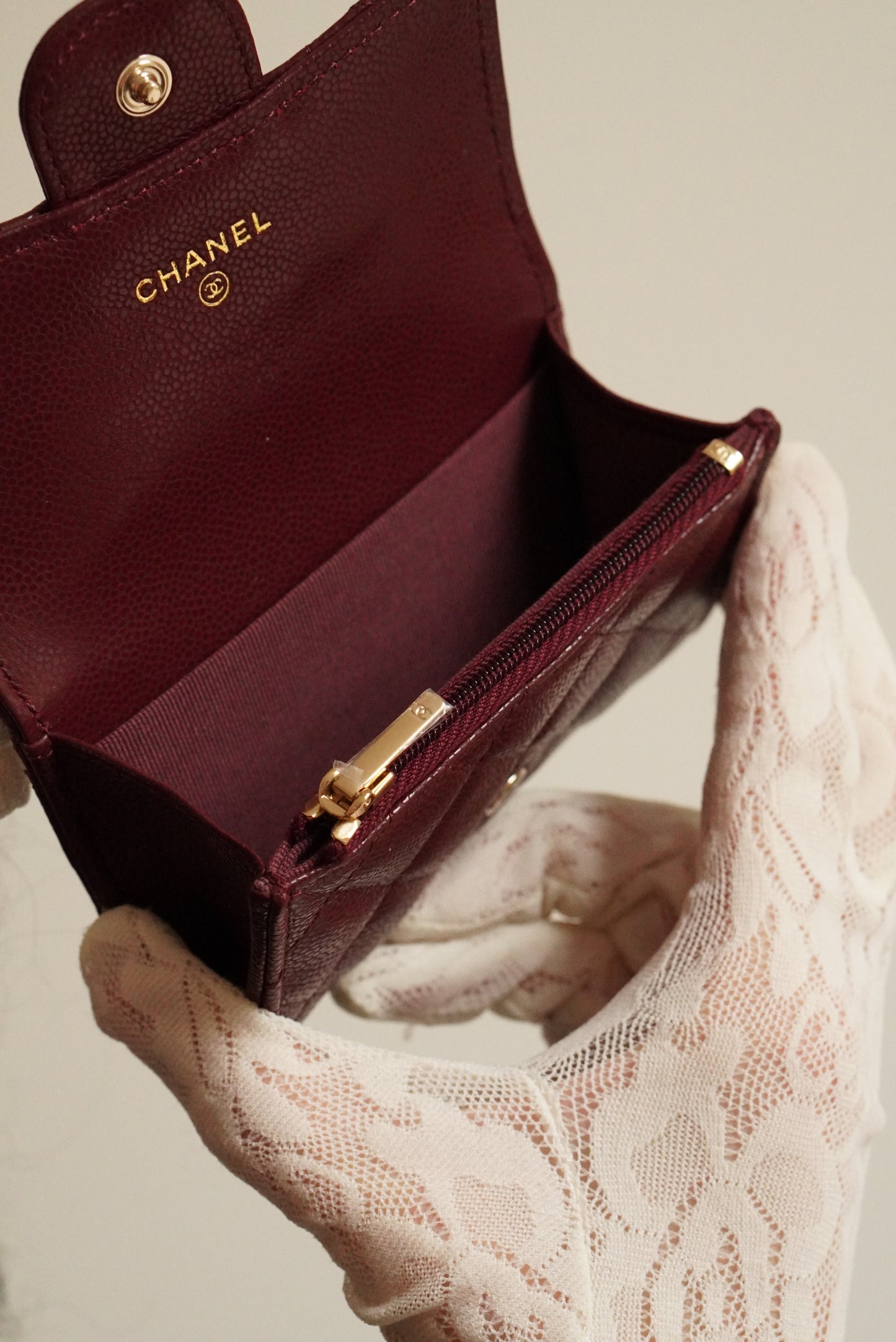 CHANEL FLAP CARD HOLDER | BURGUNDY