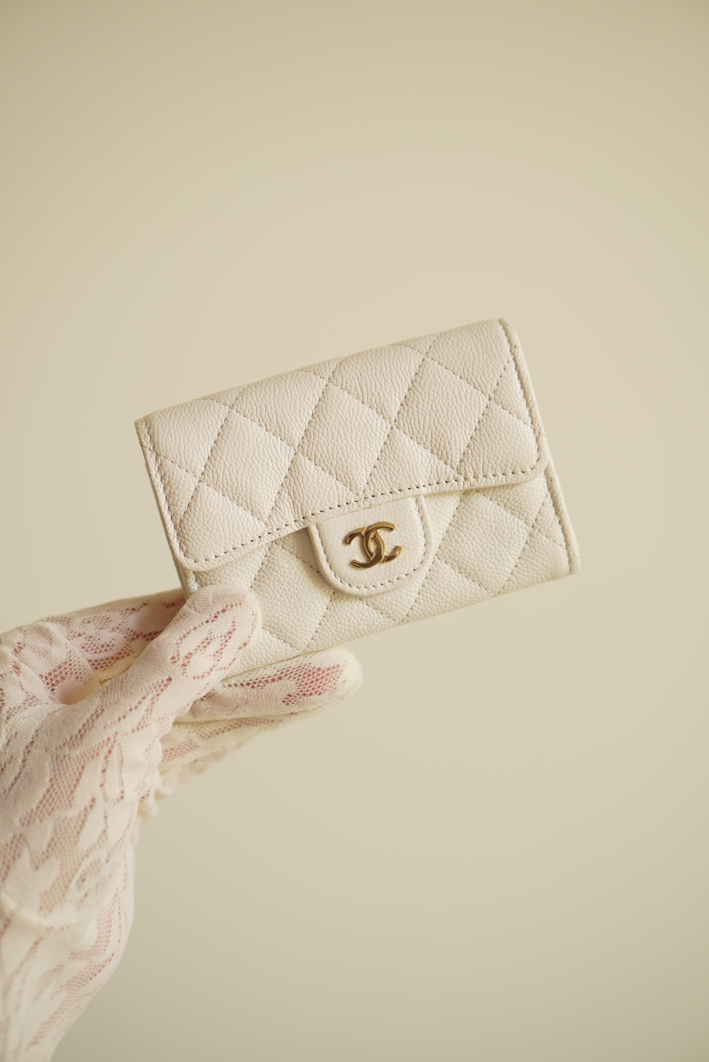 CHANEL FLAP CARD HOLDER | WHITE