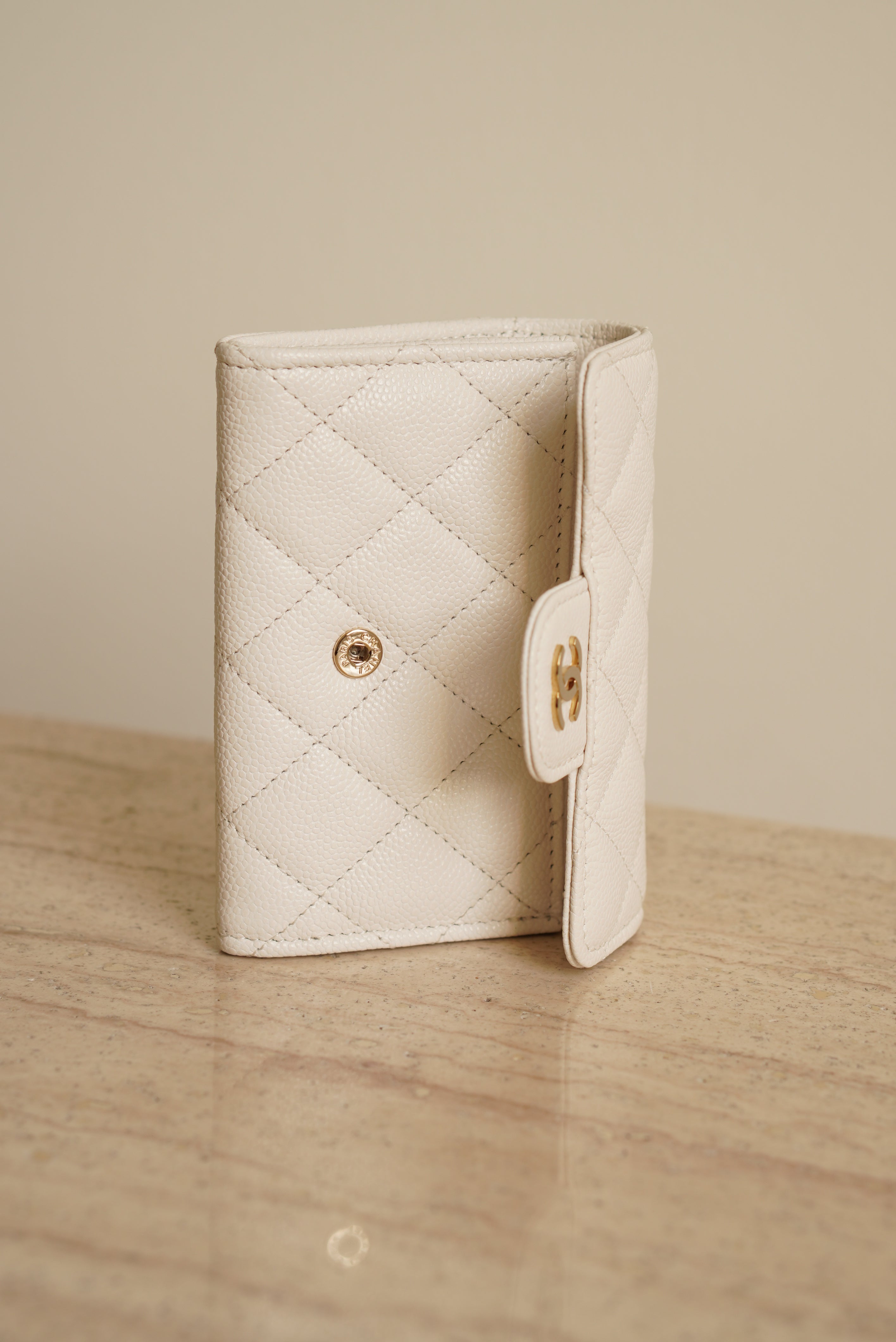 CHANEL FLAP CARD HOLDER | WHITE