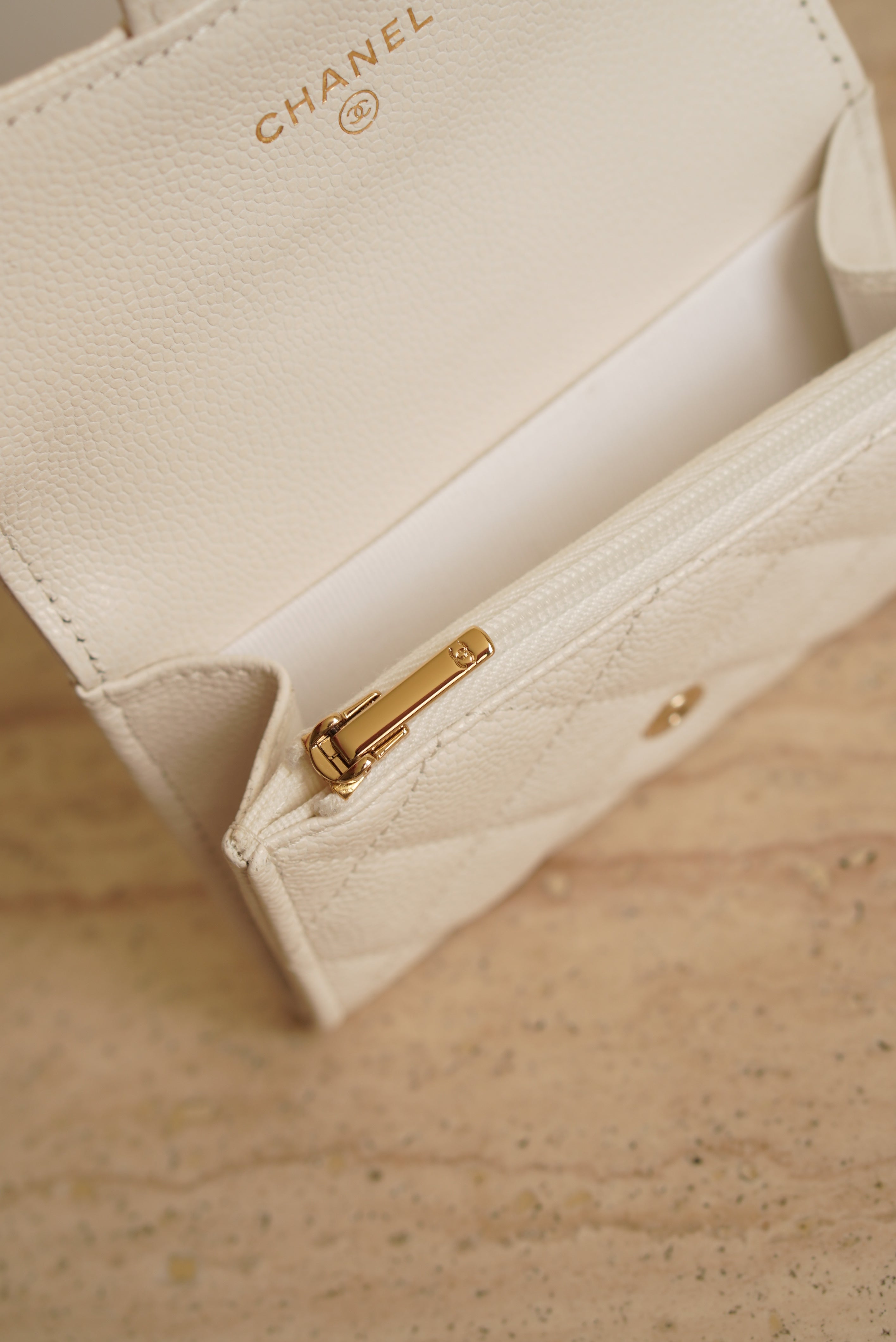 CHANEL FLAP CARD HOLDER | WHITE