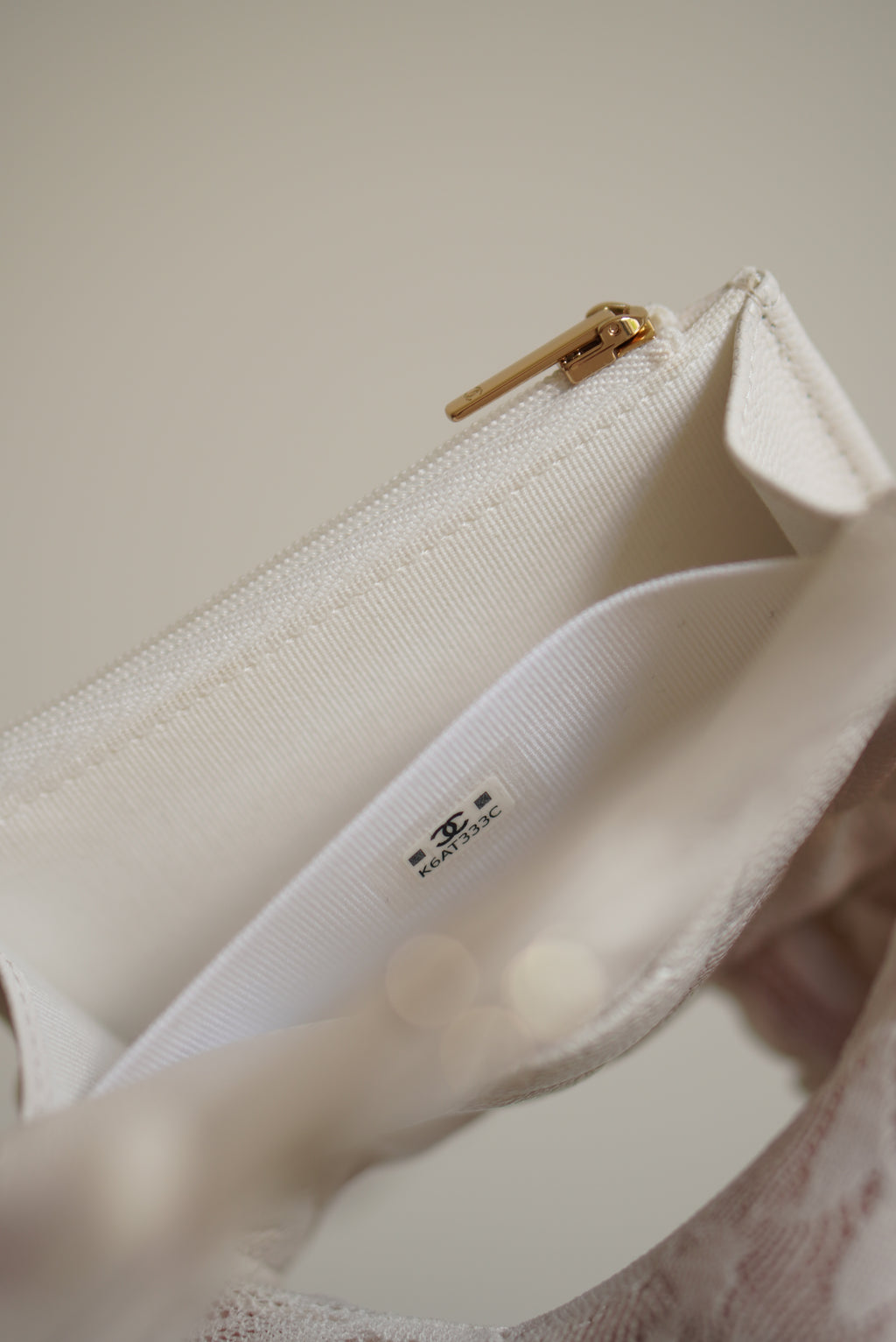 CHANEL FLAP CARD HOLDER | WHITE