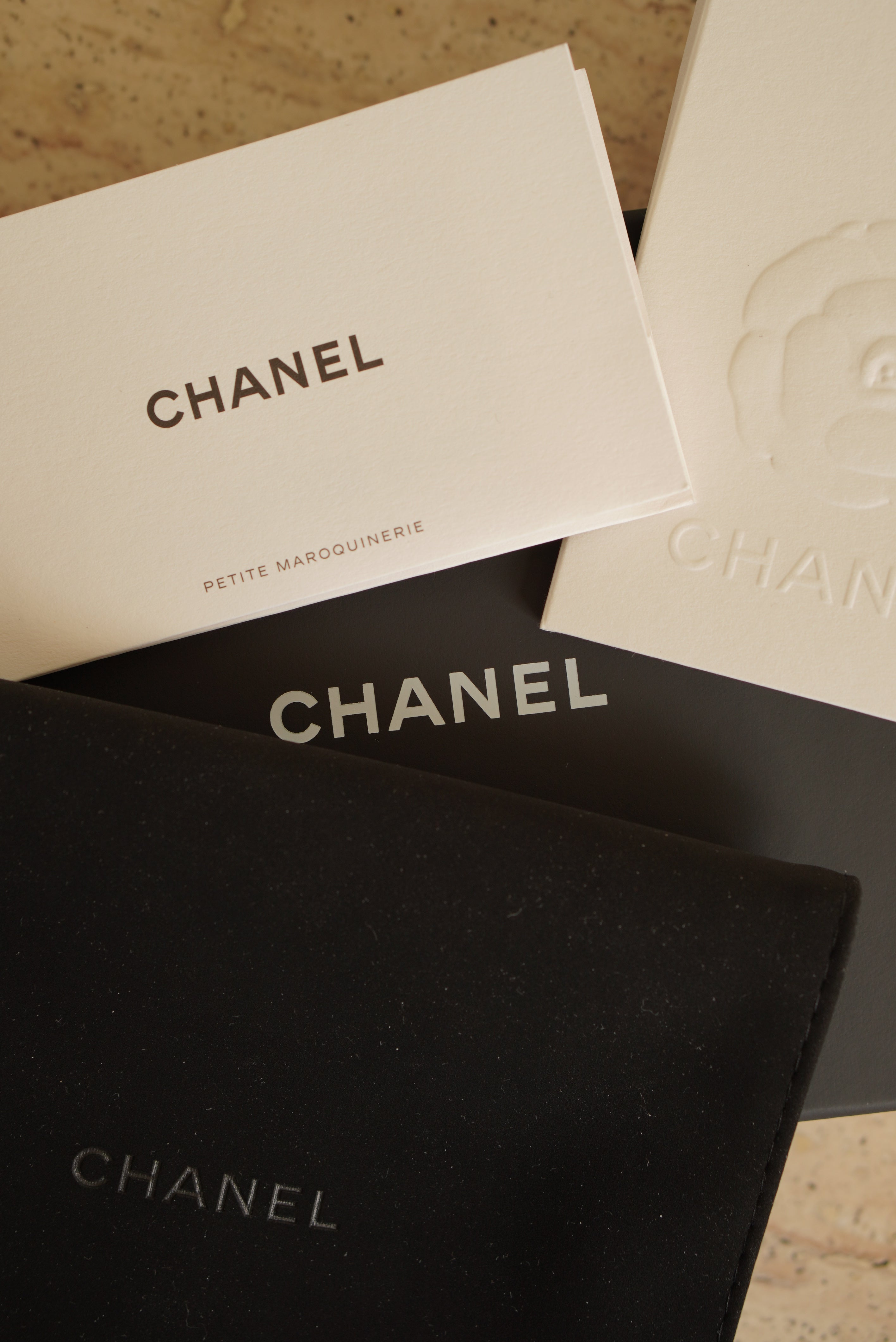 CHANEL FLAP CARD HOLDER | WHITE