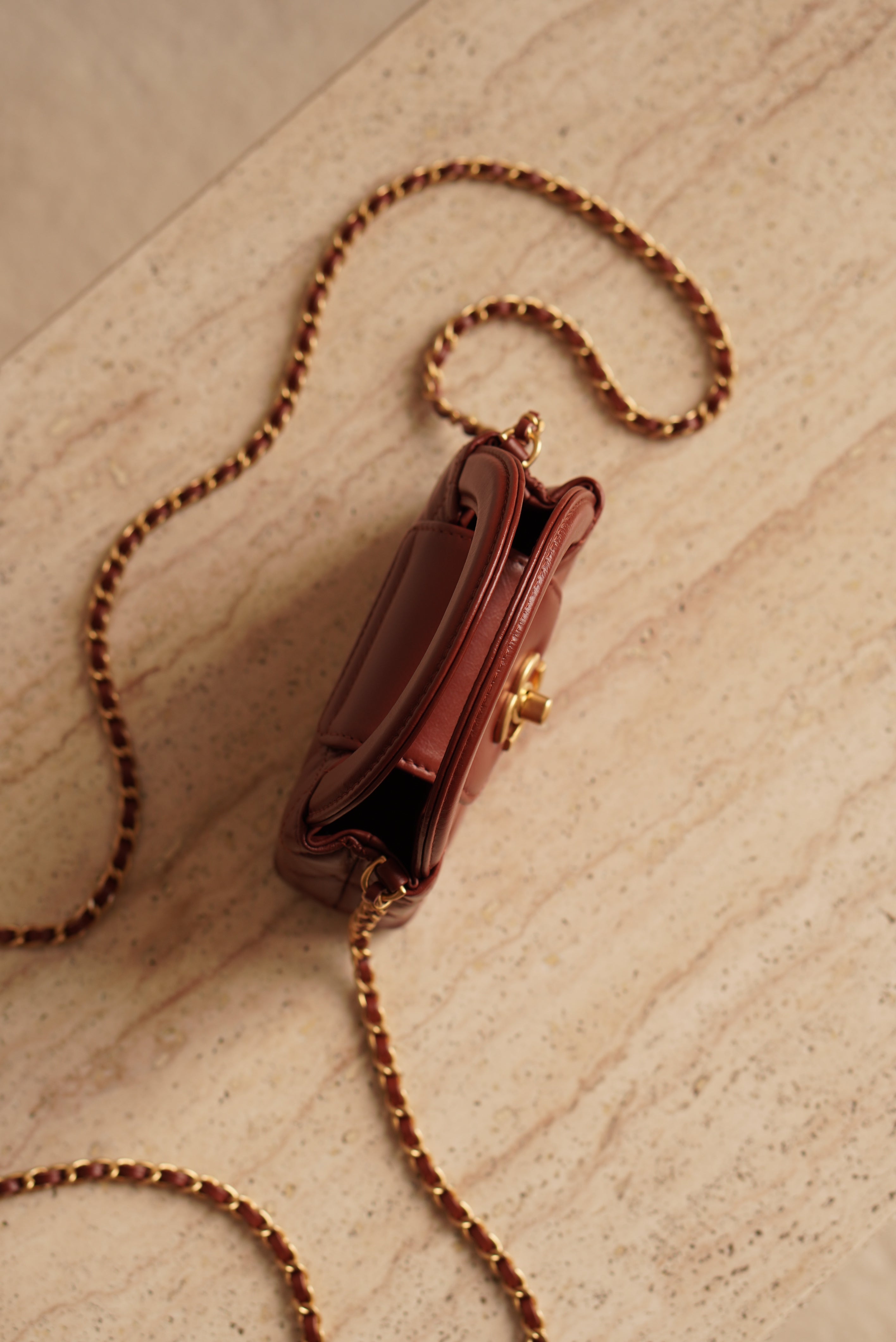 CHANEL 24A KELLY MICRO | BROWN