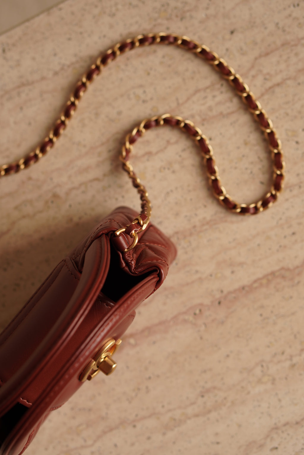 CHANEL 24A KELLY MICRO | BROWN