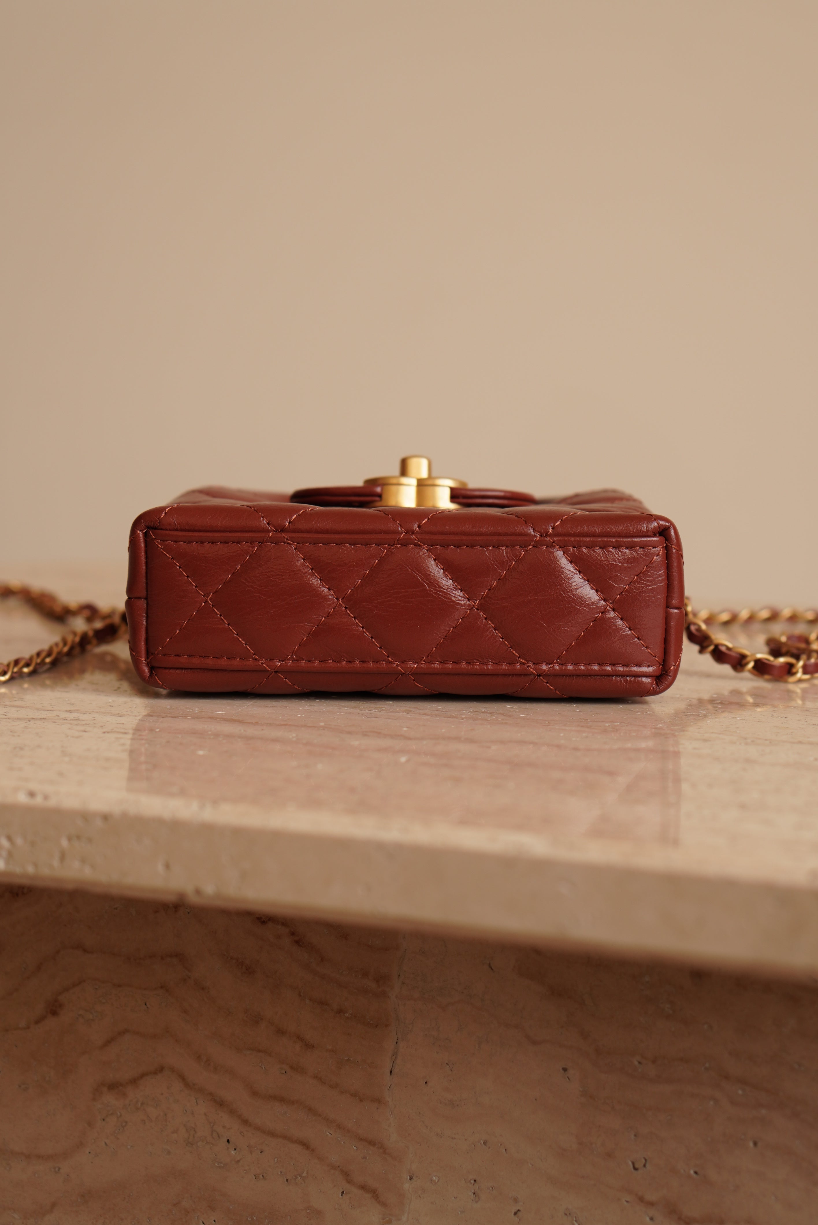 CHANEL 24A KELLY MICRO | BROWN