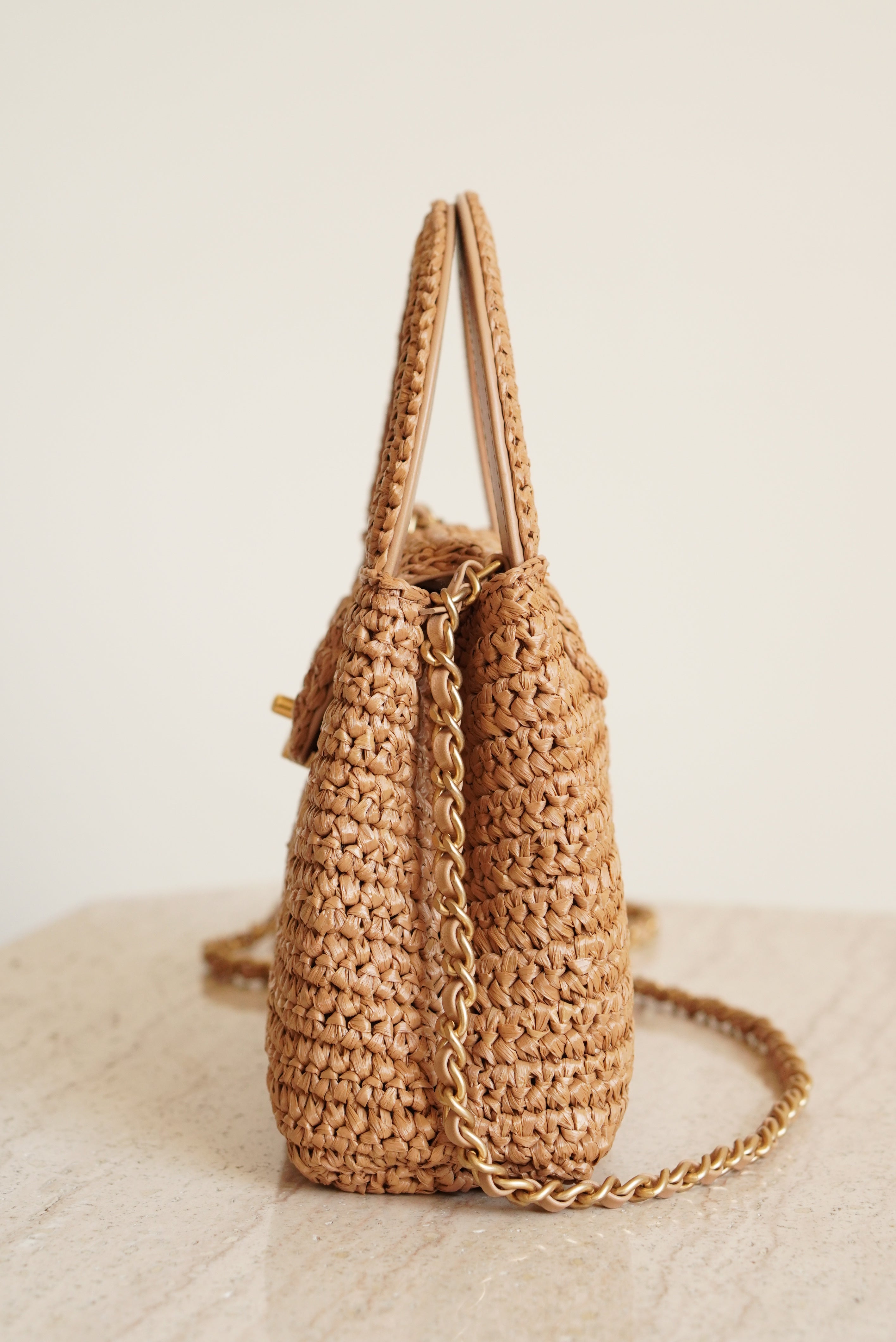 CHANEL 26C KELLY NANO | RAFFIA