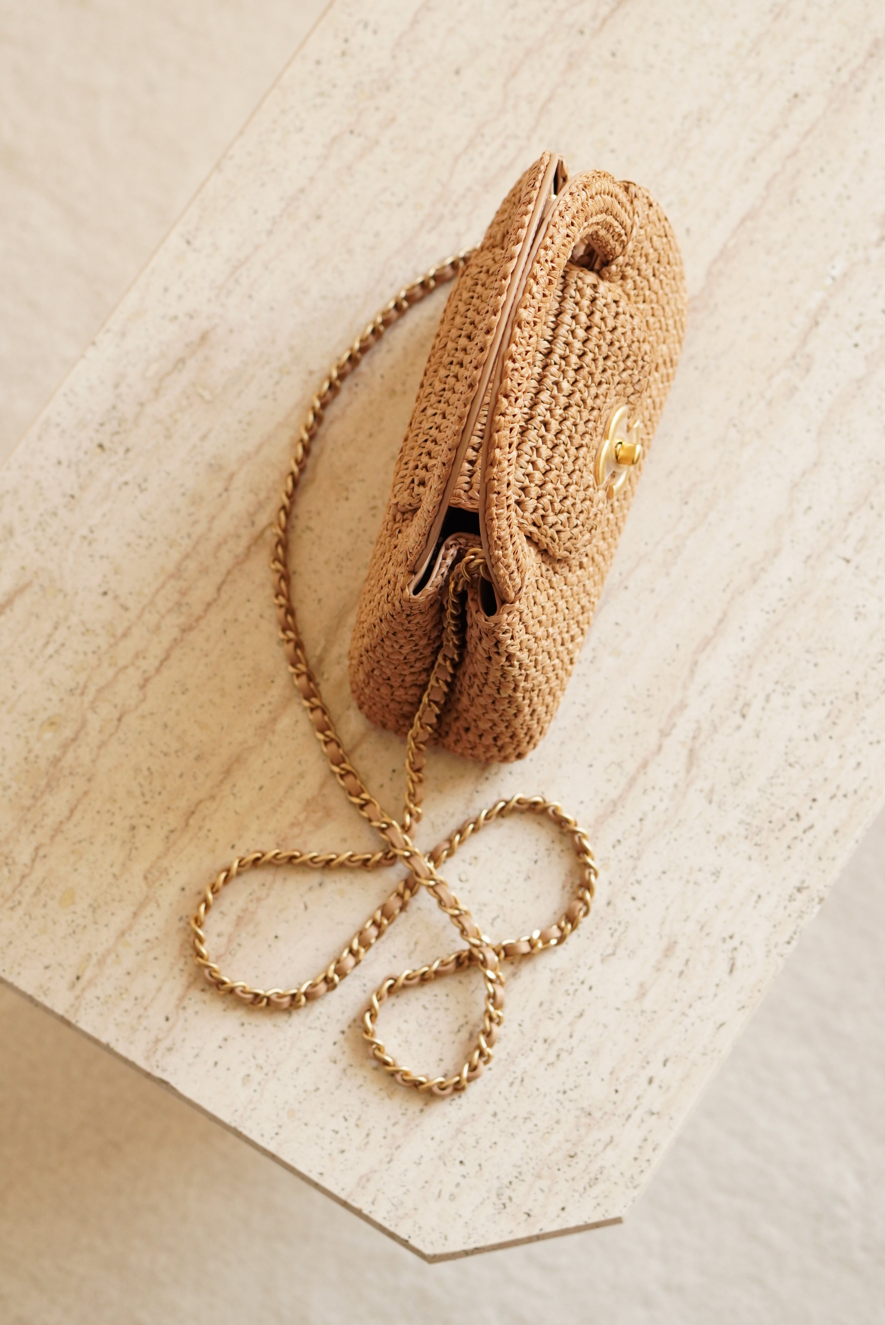CHANEL 26C KELLY NANO | RAFFIA