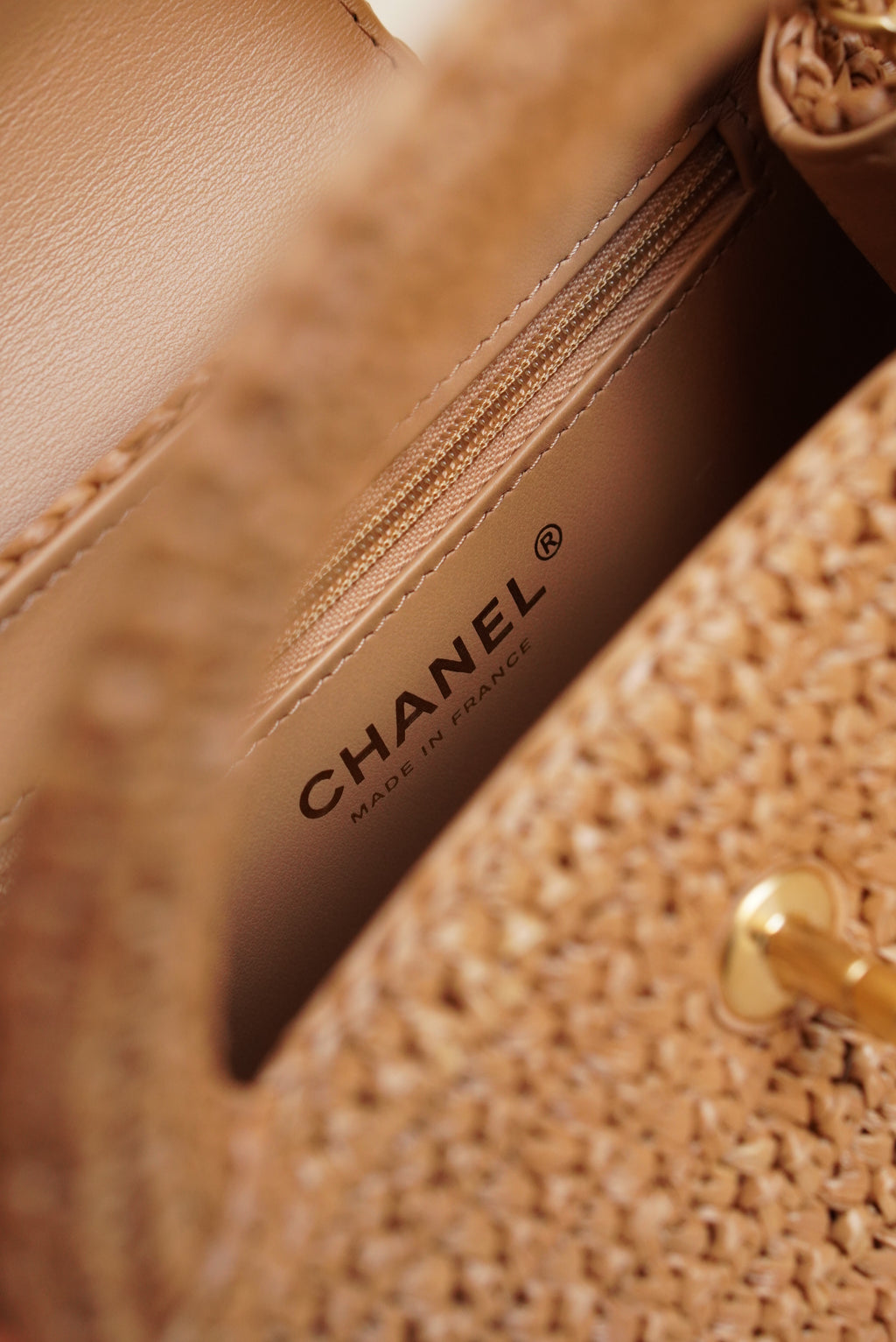 CHANEL 26C KELLY NANO | RAFFIA